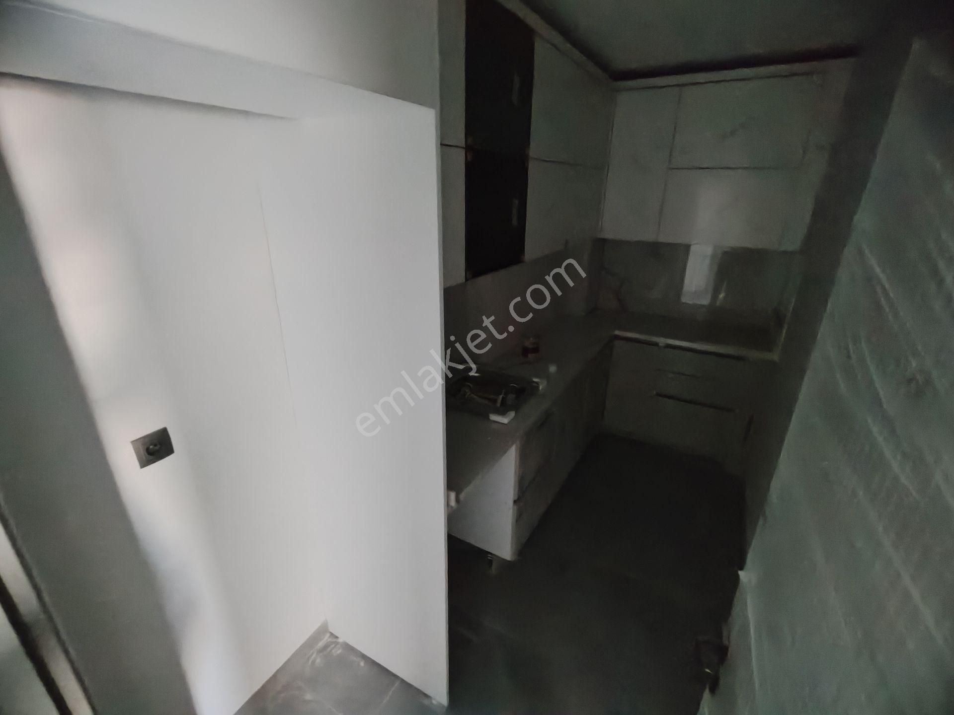 Kardeş'ten Edremit Şht.hamdibey Meydanda Kiralık 1+1 Home & Ofis - Görsel 18