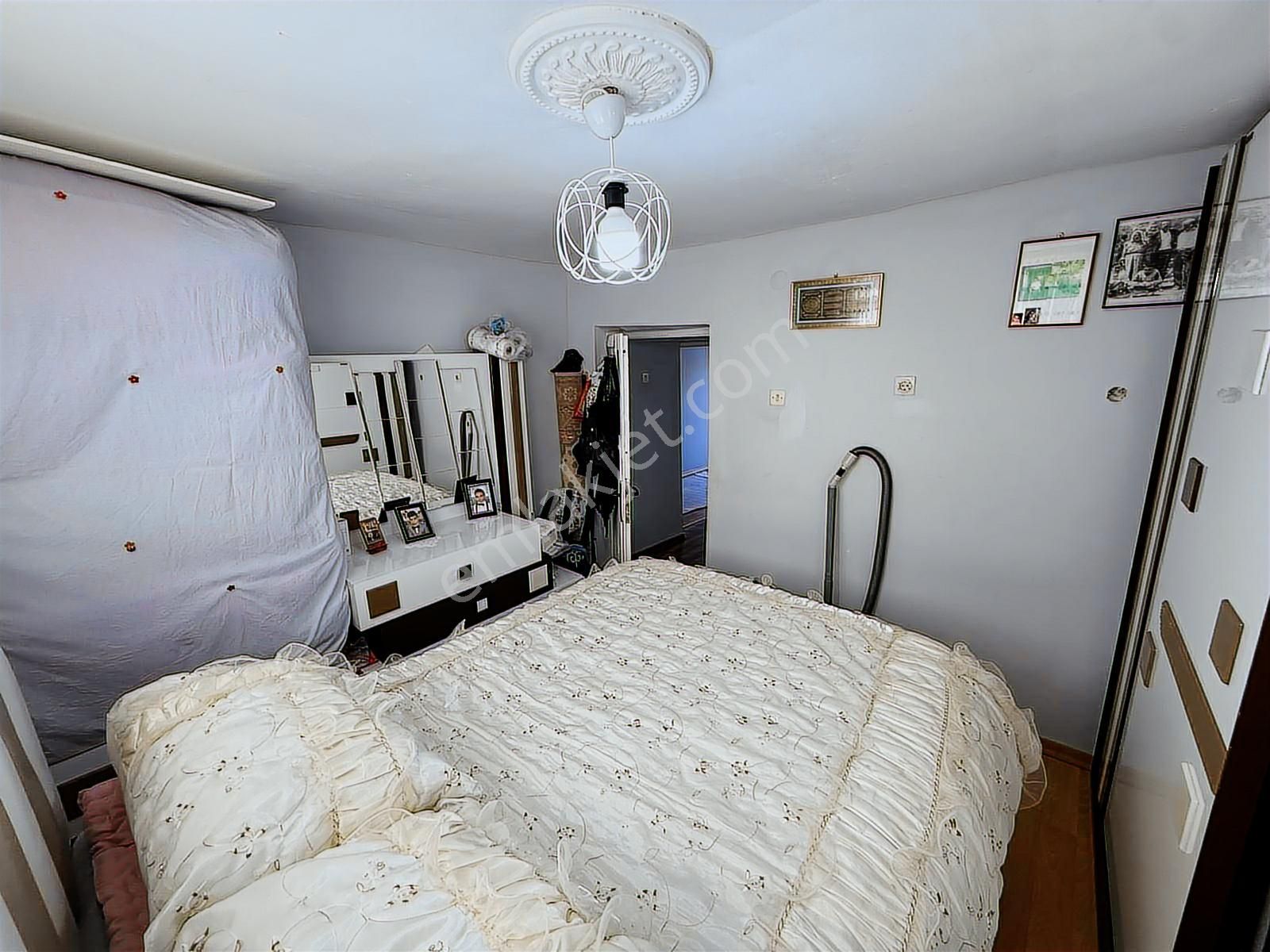 ꧁▇yılmaz'dan▇꧂kıbrısköy'de Geniş Bahçeli, Garajlı 2+1 Müstakil - Görsel 3