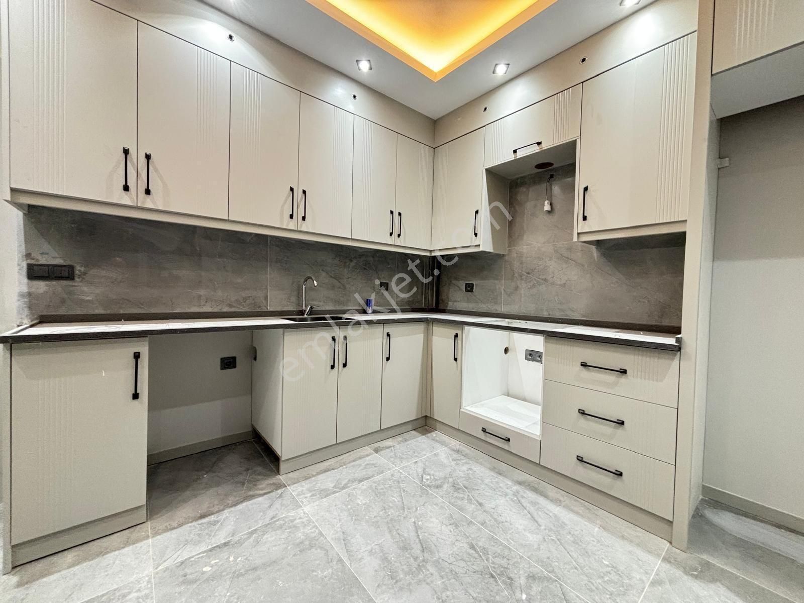 Yenişafakta Lüx Sıfır Arakat 3+1 Daireler - Görsel 5