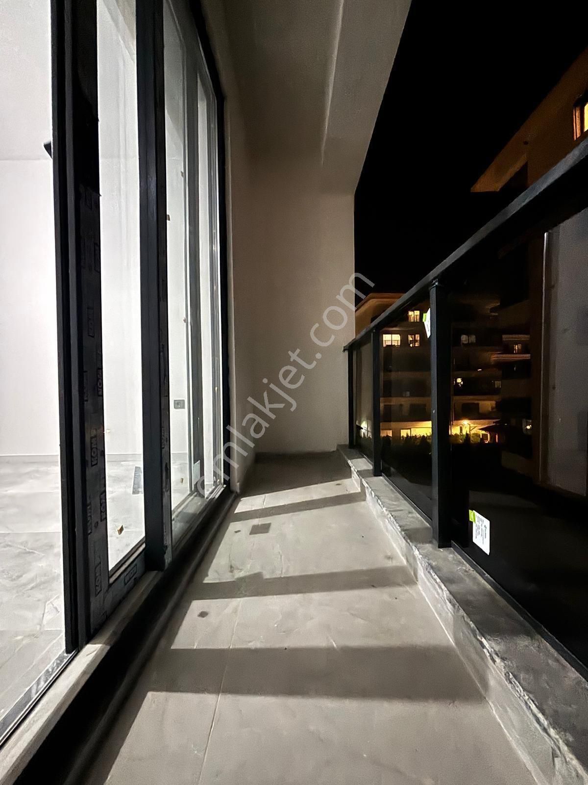 Yenişafakta Lüx Sıfır Arakat 3+1 Daireler - Görsel 23