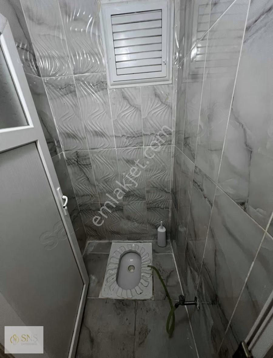 Yalınayak Merkezde, Ana Caddeye Yakın 95 M² Satılık Dükkan - Görsel 4