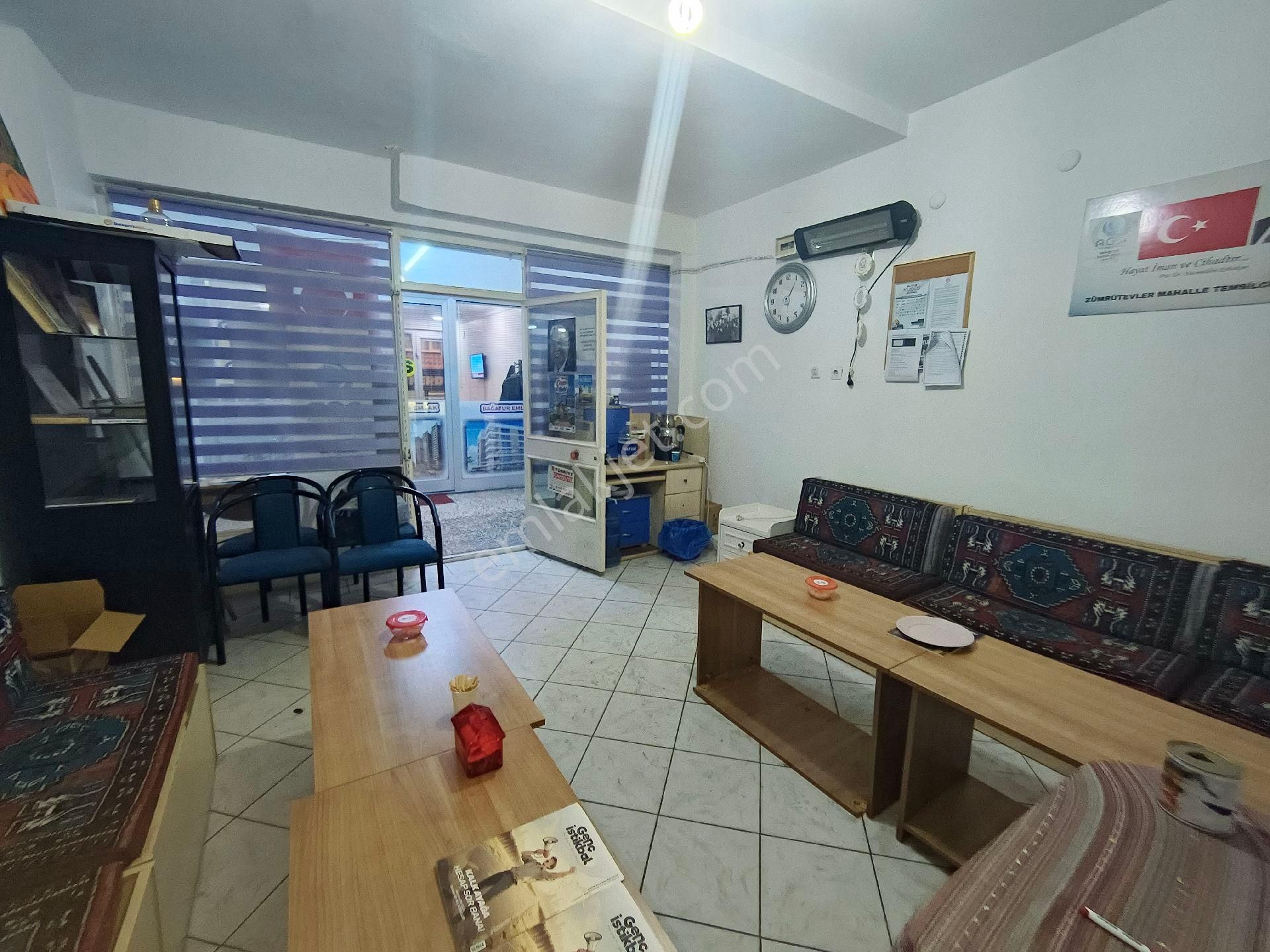 Güneyden Metroya Yakın Çarşının İçinde Pasajda 25m2 Dükkan - Görsel 12