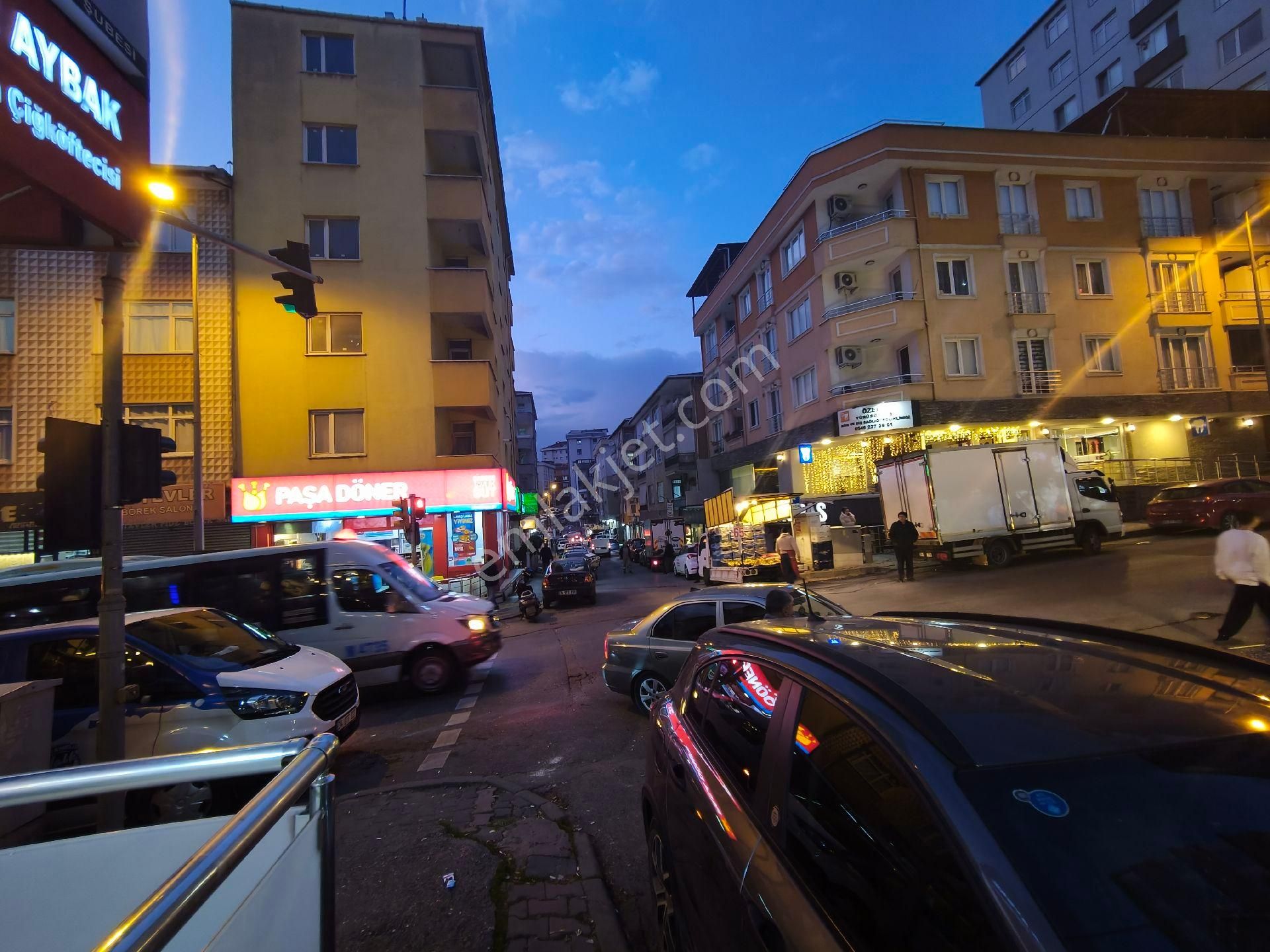 Güneyden Metroya Yakın Çarşının İçinde Pasajda 25m2 Dükkan - Görsel 9