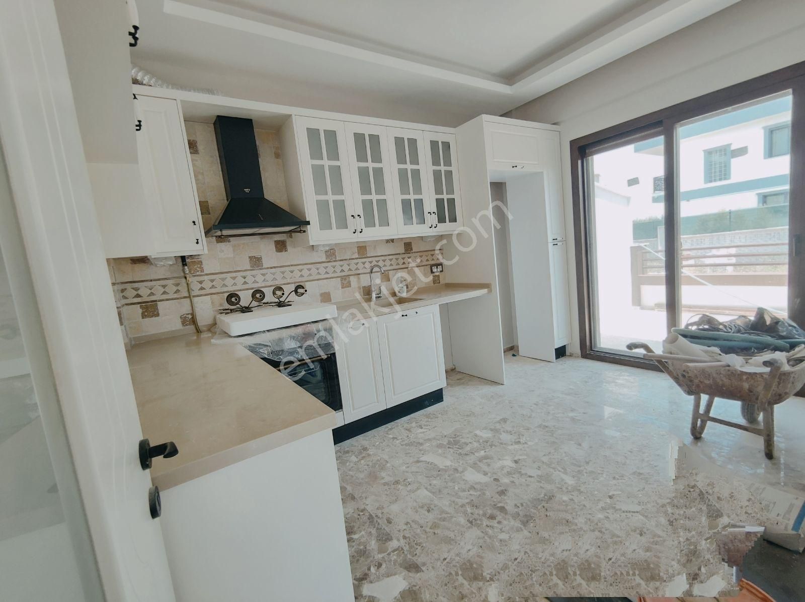 Q'zen Den Bağımsz Bahçeli Kapalı Mutfak 220 M2 4+1 Villa - Görsel 15