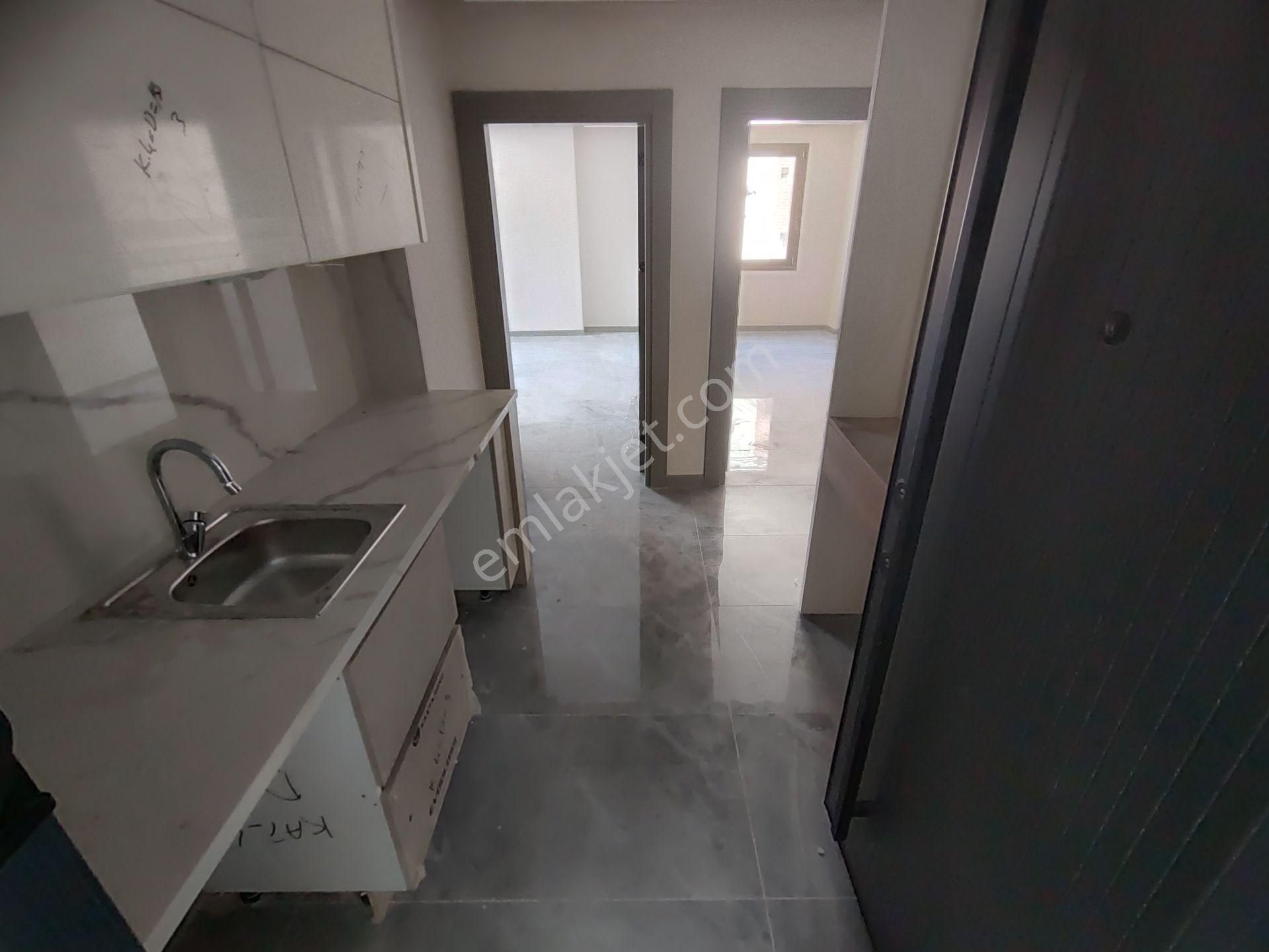 Kardeş'ten Edremit İş Dünyasının Yeni Gözdesinde 2+1 Ofis & Büro - Görsel 24