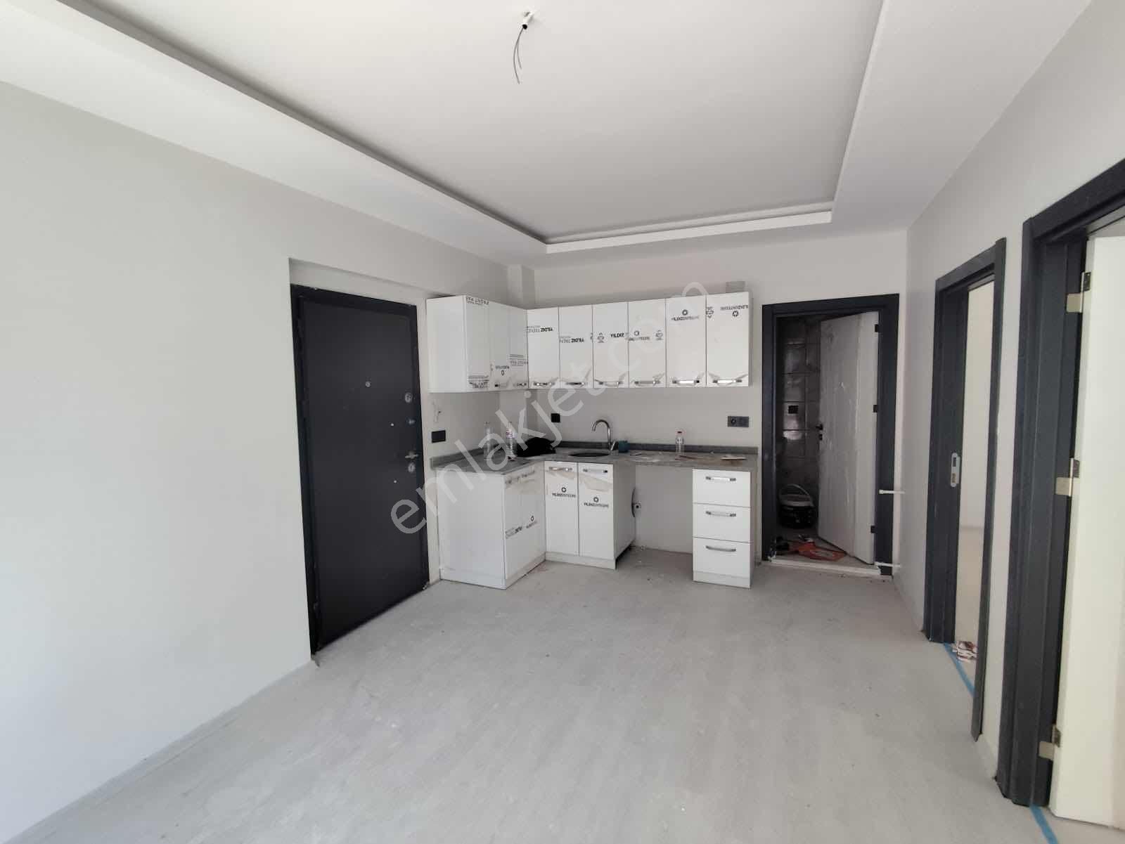 Atc'dan Kozanyolu Üzeri Eşyalı Veya Eşyasız 2+1 Kiralık Daire