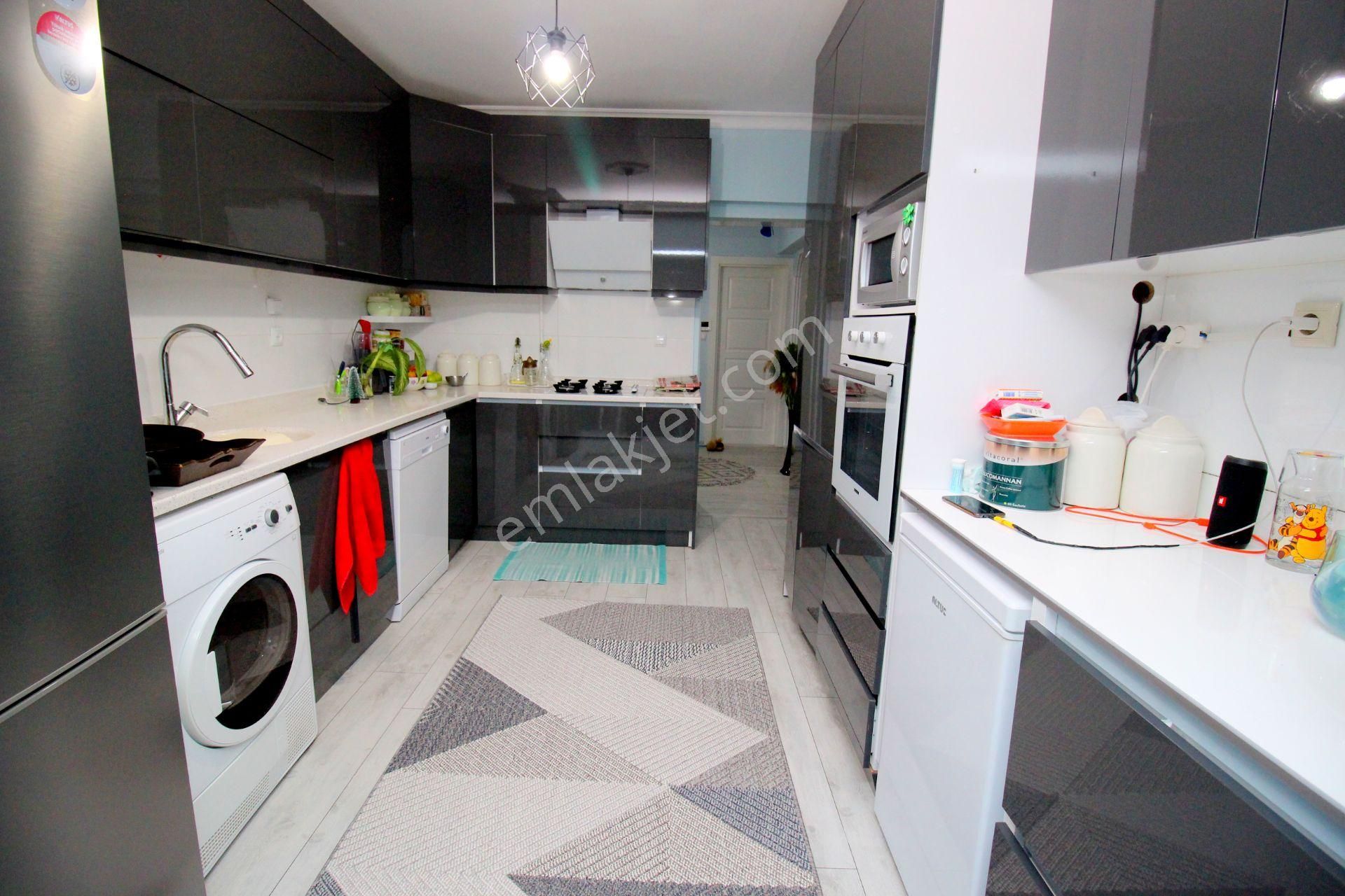 Emre Emlaktan 14.cadde Üzeri Full Yapılı Asansörlü 4+1 Satılık Daire - Görsel 10