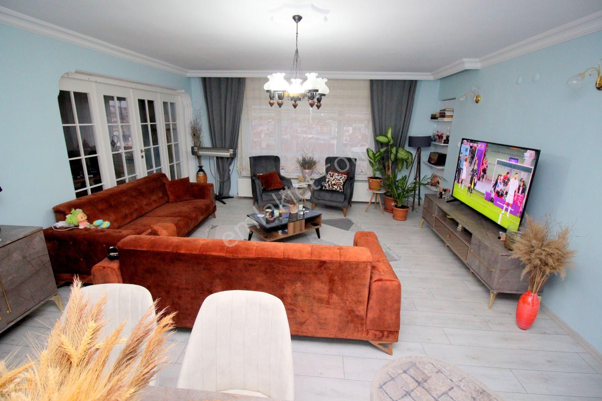 Emre Emlaktan 14.cadde Üzeri Full Yapılı Asansörlü 4+1 Satılık Daire - Görsel 2