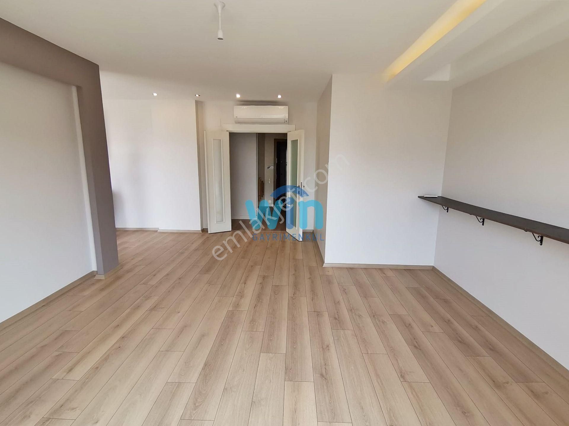 Win'den Aile Sitesinde Geniş Oturuma Sahip Satılık 2+1 Daire - Görsel 4