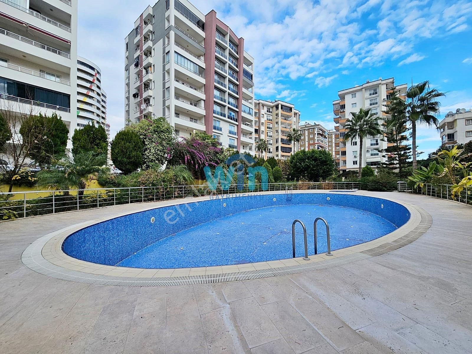 Win'den Aile Sitesinde Geniş Oturuma Sahip Satılık 2+1 Daire - Görsel 23