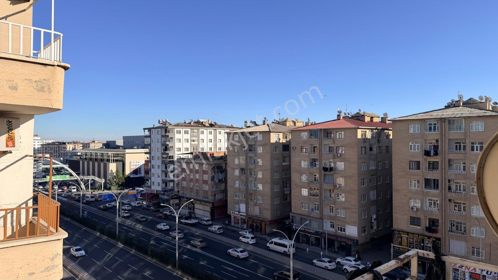 Tesislerde Ana Cadde Üstünde 3+1 Satılık Daire - Görsel 11
