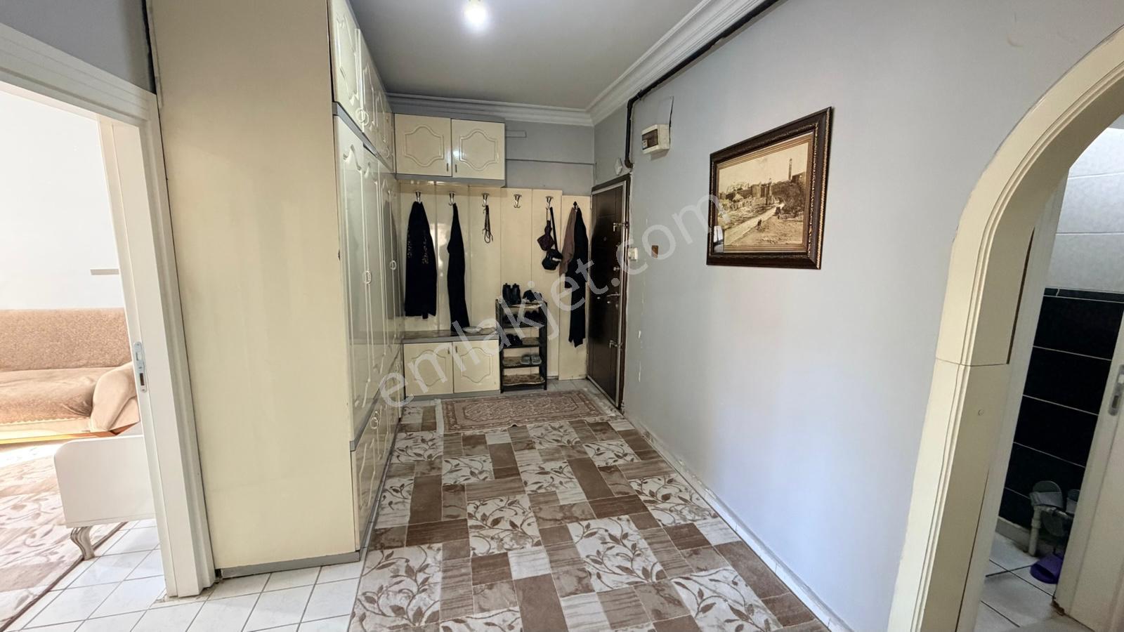 Tesislerde Ana Cadde Üstünde 3+1 Satılık Daire - Görsel 2