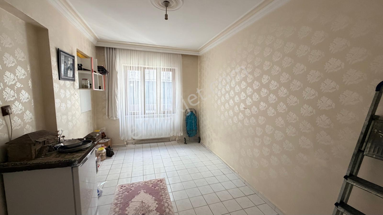 Tesislerde Ana Cadde Üstünde 3+1 Satılık Daire - Görsel 7
