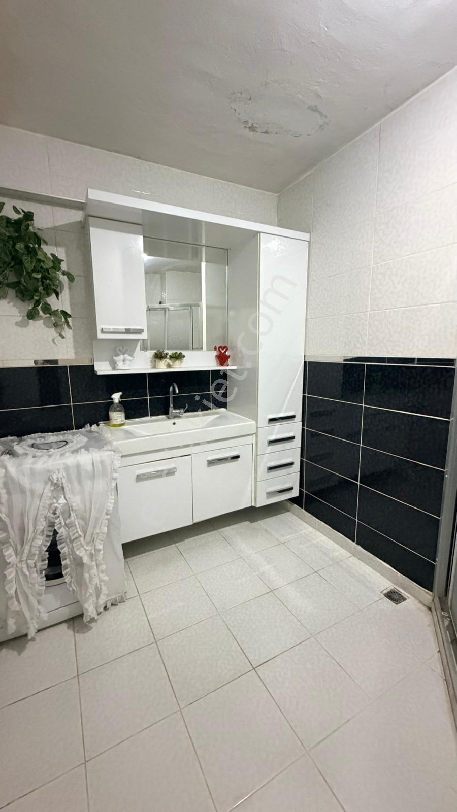 Tesislerde Ana Cadde Üstünde 3+1 Satılık Daire - Görsel 14