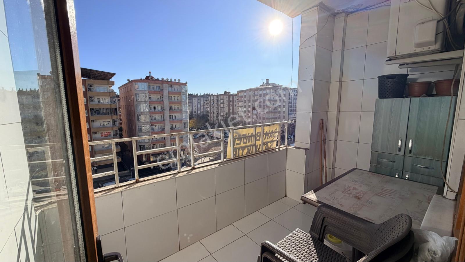 Tesislerde Ana Cadde Üstünde 3+1 Satılık Daire - Görsel 16