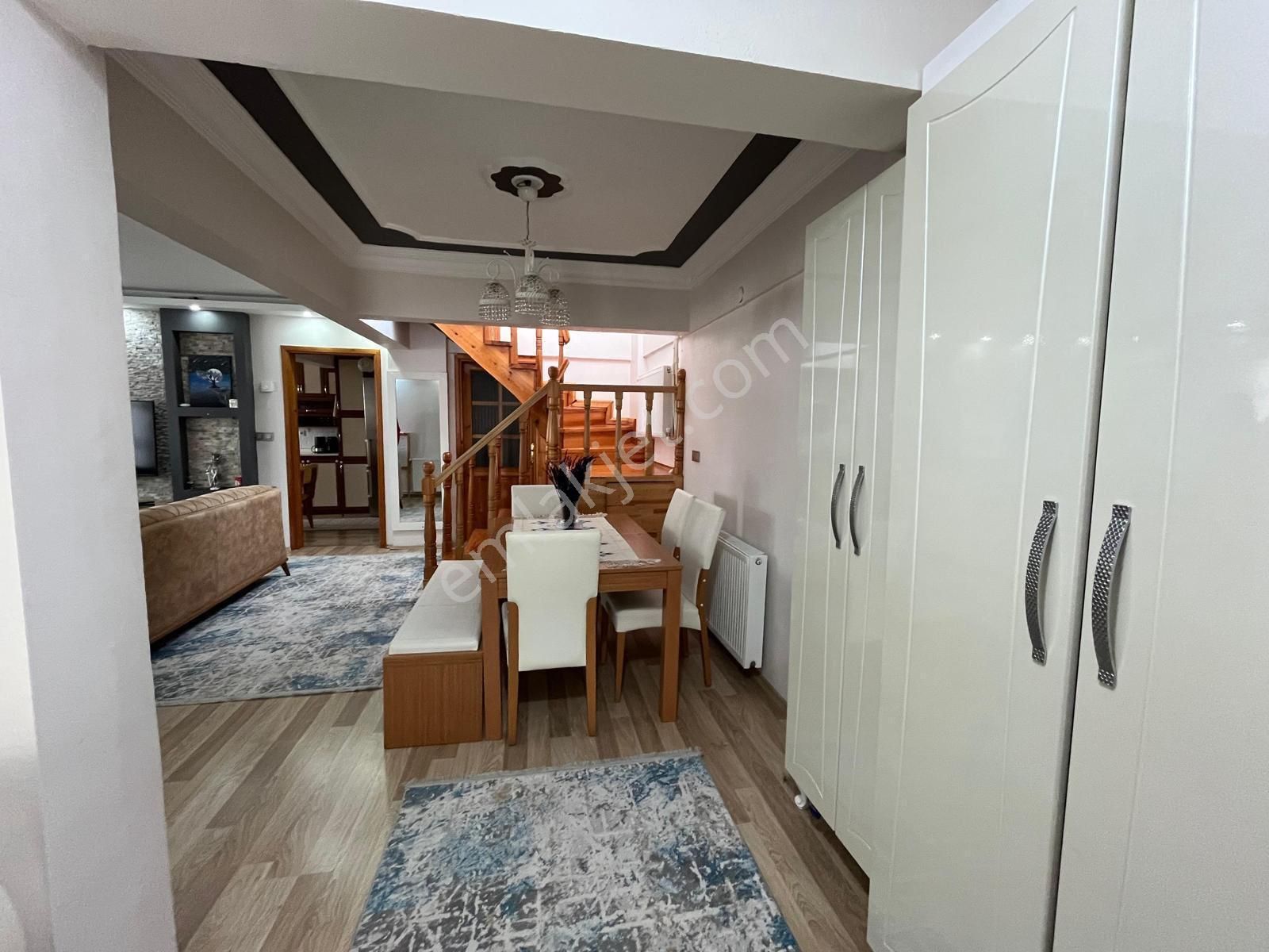 Emlakevim - Sakarya Hendek Rasimpaşa'da Satılık 4+1 Villa - Görsel 12