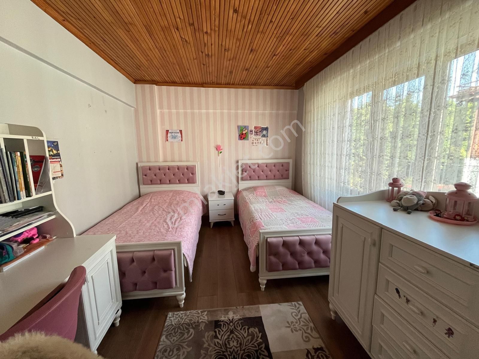 Emlakevim - Sakarya Hendek Rasimpaşa'da Satılık 4+1 Villa - Görsel 5