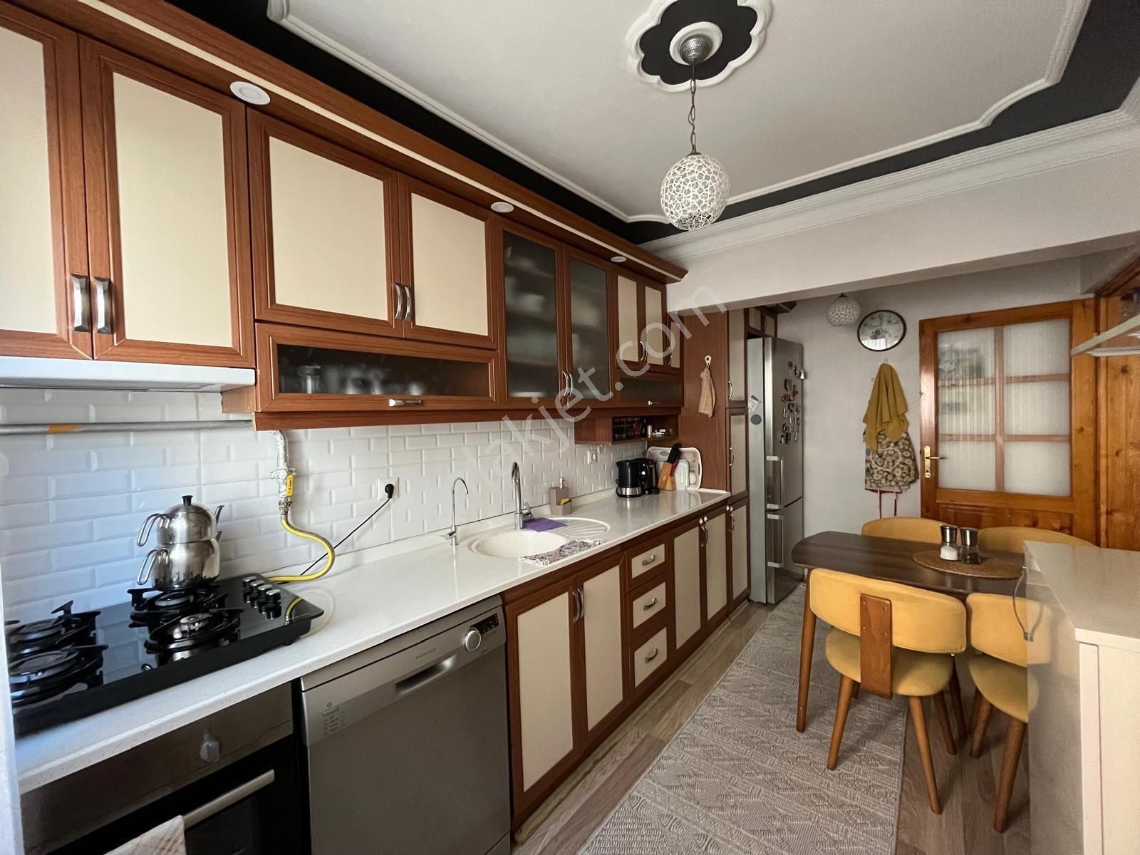 Emlakevim - Sakarya Hendek Rasimpaşa'da Satılık 4+1 Villa - Görsel 6