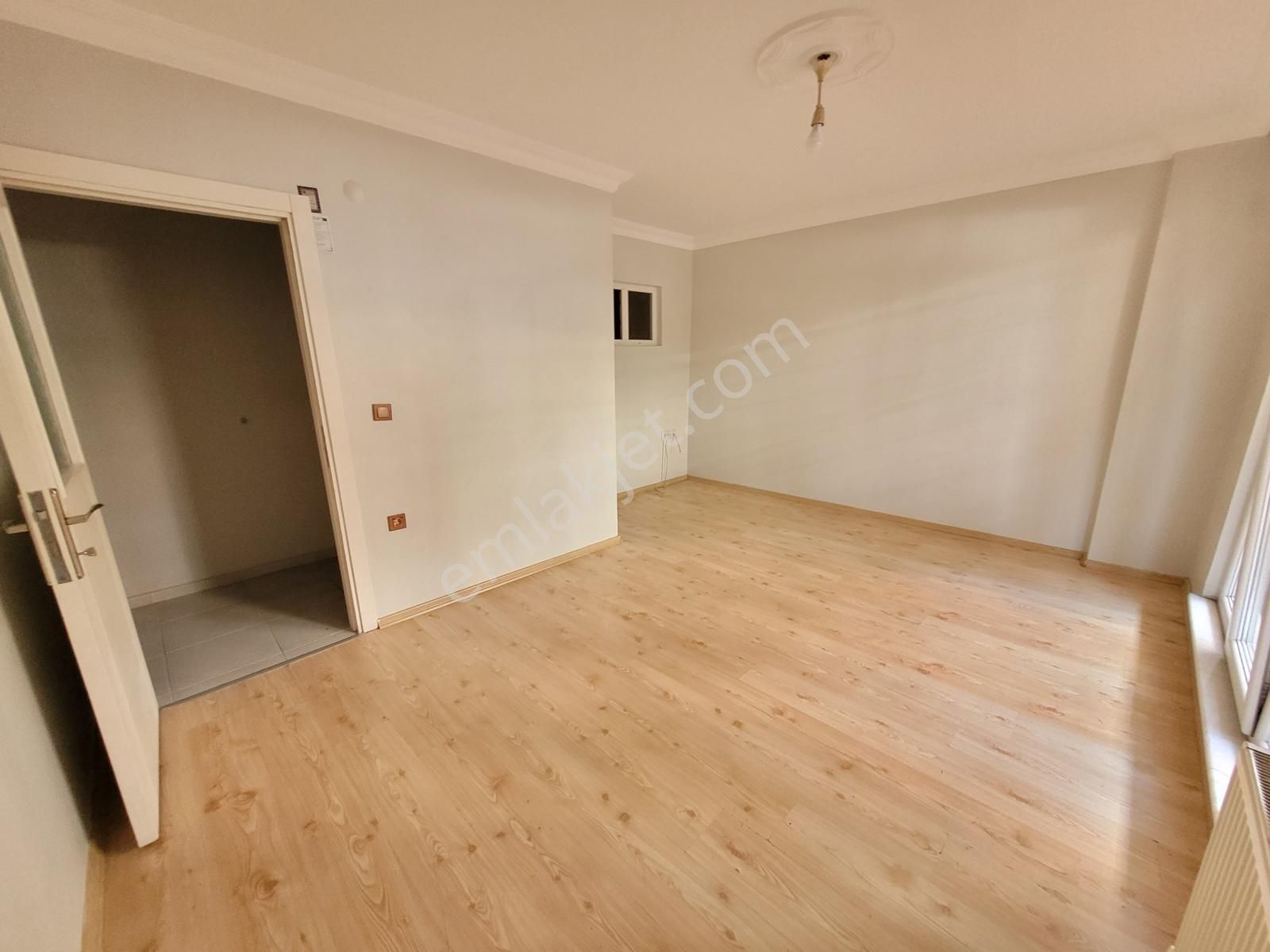 !!!kelepirr!!! Genç Binada - Ayrı Mutfaklı - Balkonlu Ve Altında Daire Bulunan 2+1 - Görsel 4