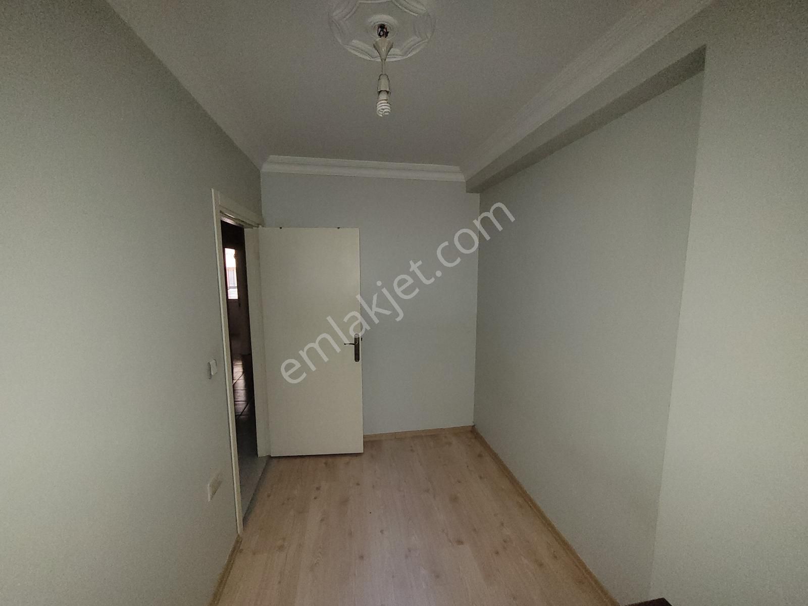 !!!kelepirr!!! Genç Binada - Ayrı Mutfaklı - Balkonlu Ve Altında Daire Bulunan 2+1 - Görsel 24