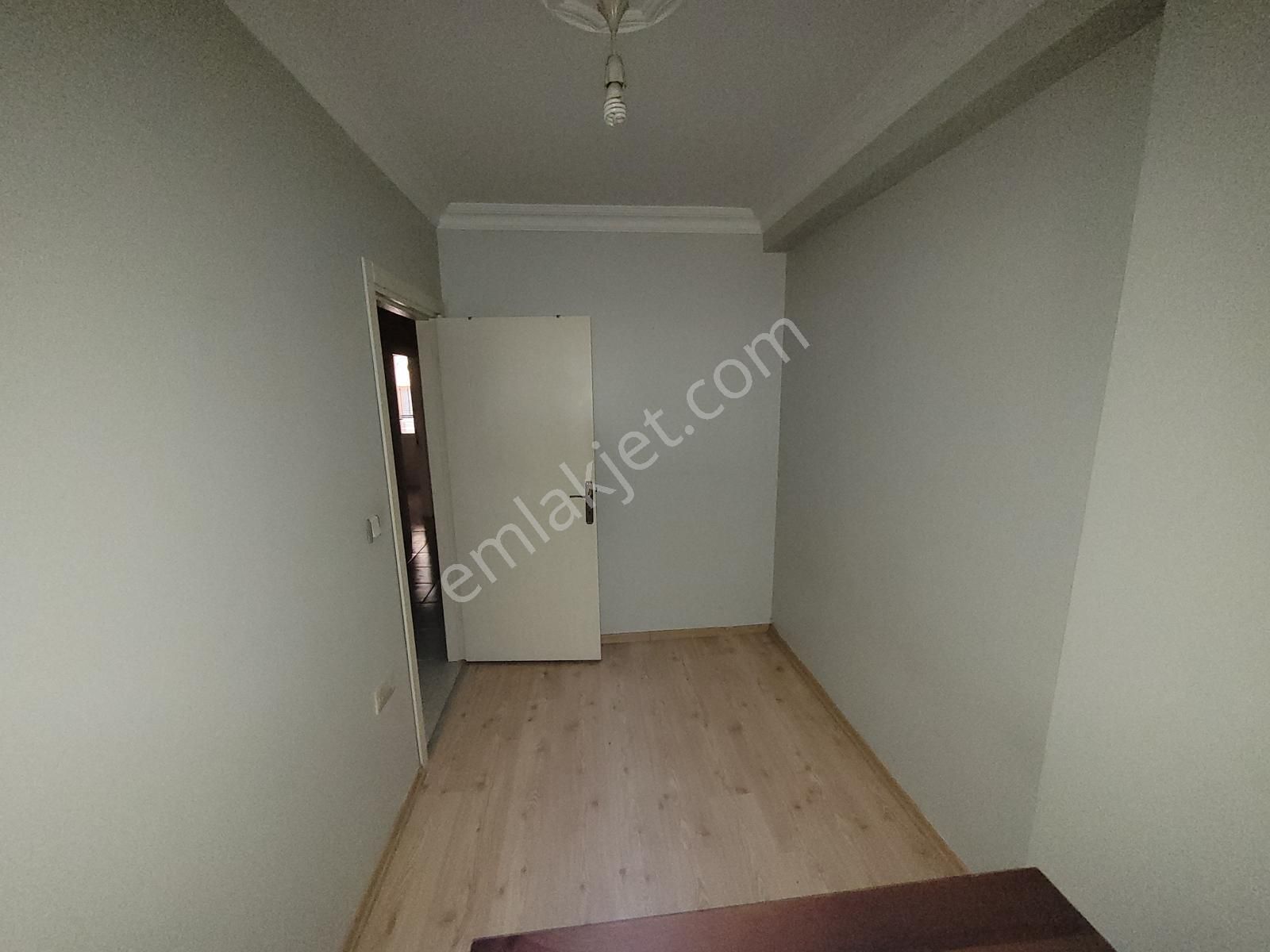 !!!kelepirr!!! Genç Binada - Ayrı Mutfaklı - Balkonlu Ve Altında Daire Bulunan 2+1 - Görsel 35