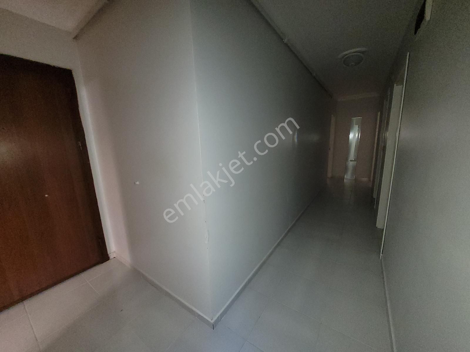 !!!kelepirr!!! Genç Binada - Ayrı Mutfaklı - Balkonlu Ve Altında Daire Bulunan 2+1 - Görsel 28