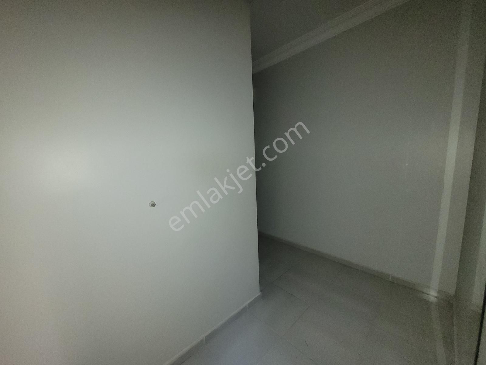 !!!kelepirr!!! Genç Binada - Ayrı Mutfaklı - Balkonlu Ve Altında Daire Bulunan 2+1 - Görsel 27