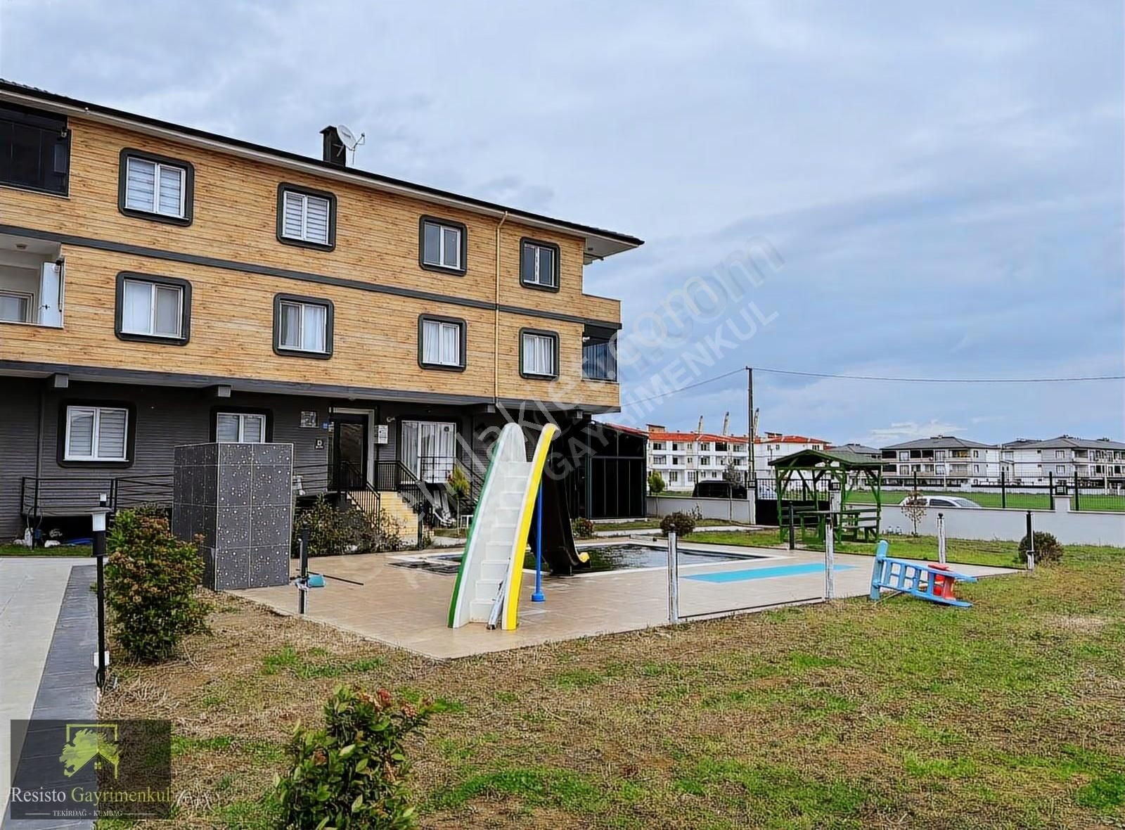 Resisto'dan Havuz + Aquaparklı Sitede İskanlı 3+1 Lüks Daireler - Görsel 8