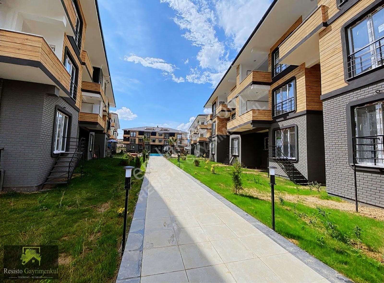 Resisto'dan Havuz + Aquaparklı Sitede İskanlı 3+1 Lüks Daireler - Görsel 6