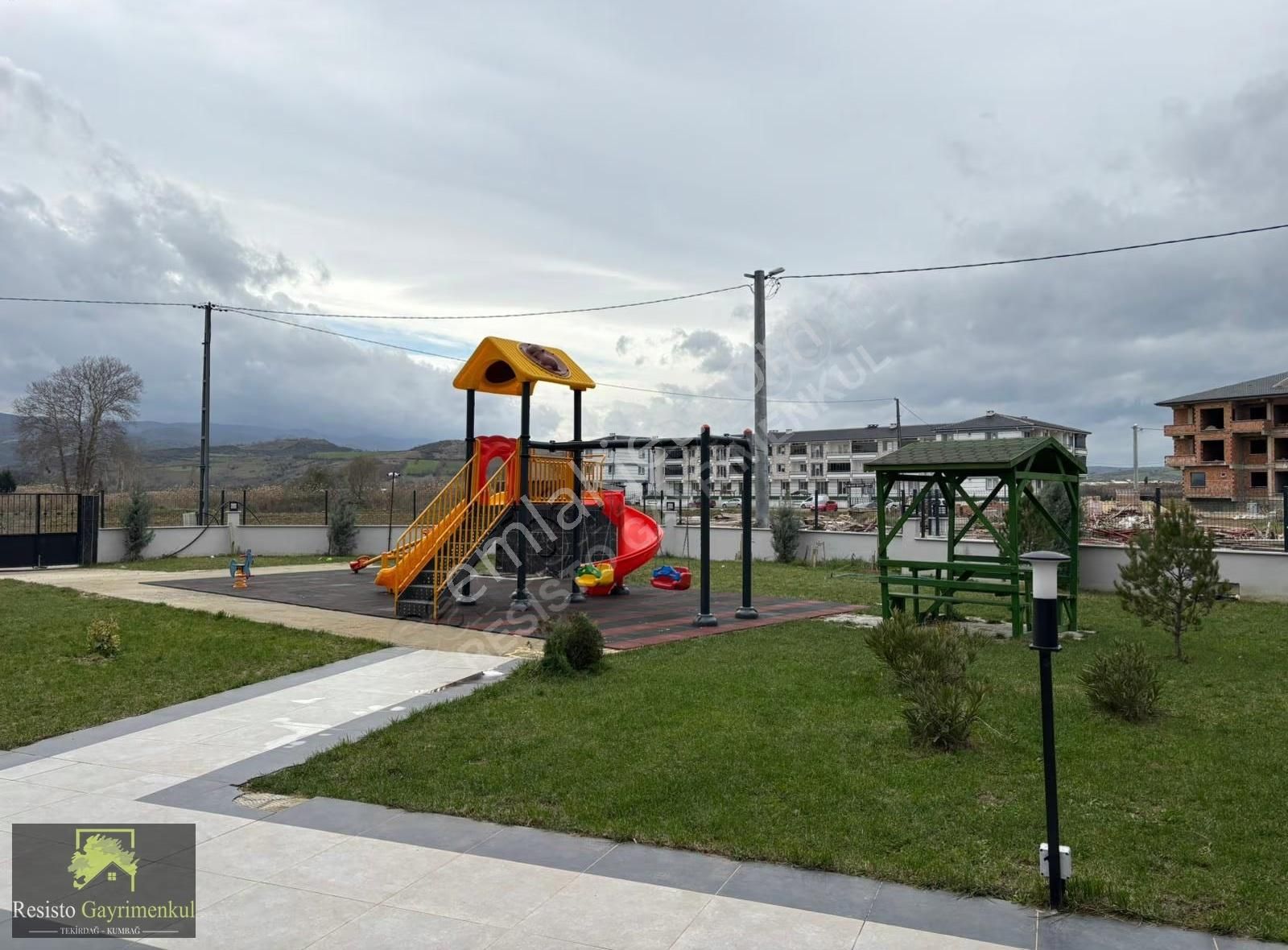 Resisto'dan Havuz + Aquaparklı Sitede İskanlı 3+1 Lüks Daireler - Görsel 12