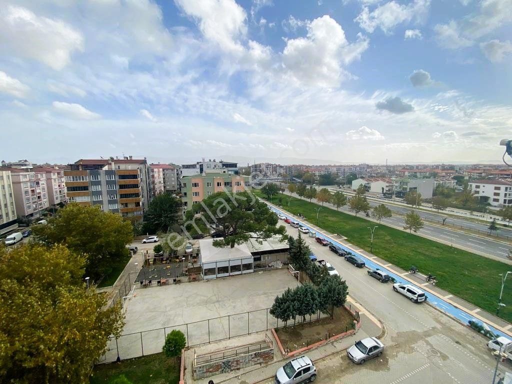 Kardeşten Edremit Alya Cafe Civarı Jeotermalli 5+1 Dubleks Daire