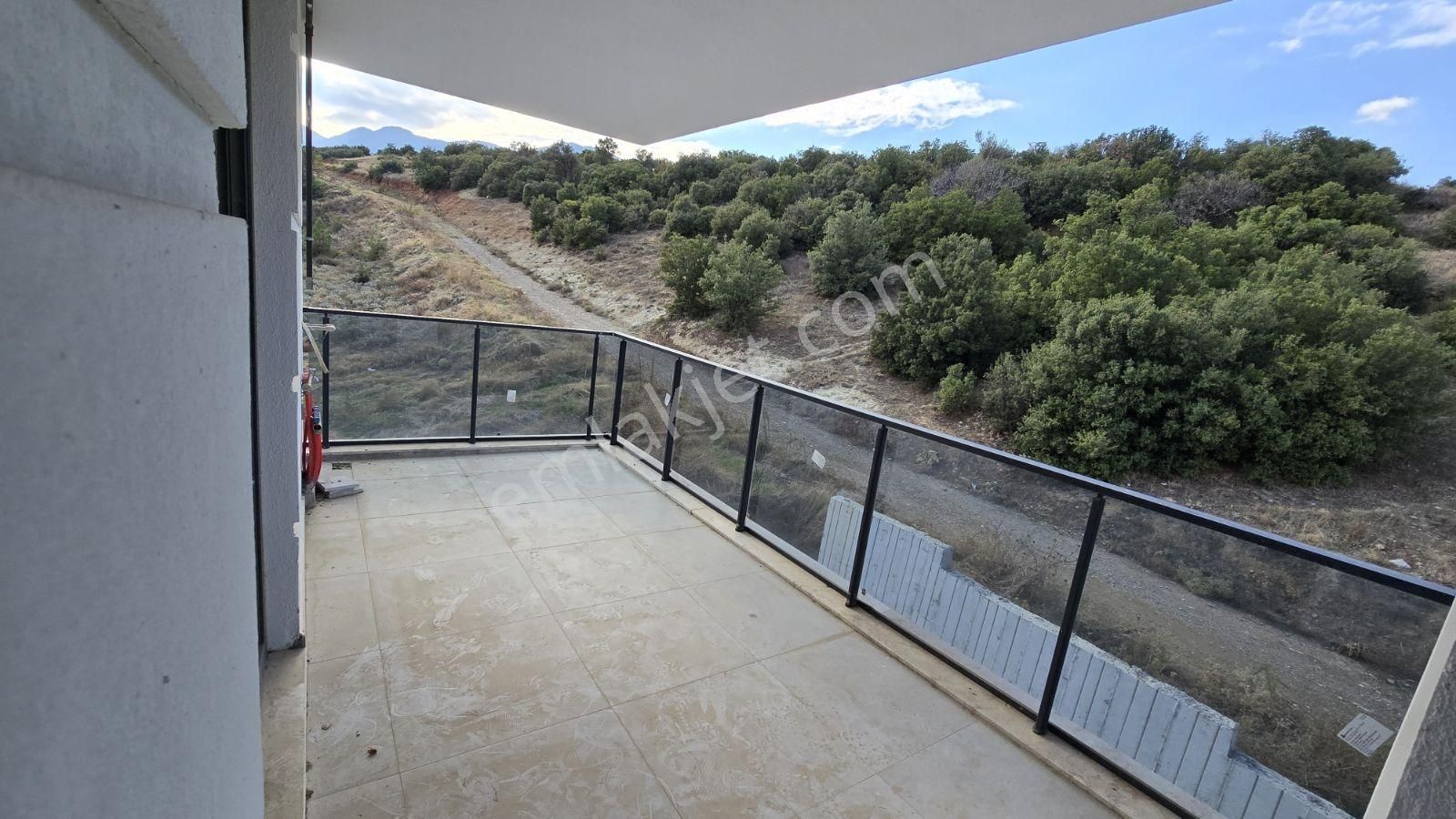 Hierapolis'ten Çakmak'ta 3 Adet 3+1 Sıfır Lüks Arakat Daire - Görsel 9