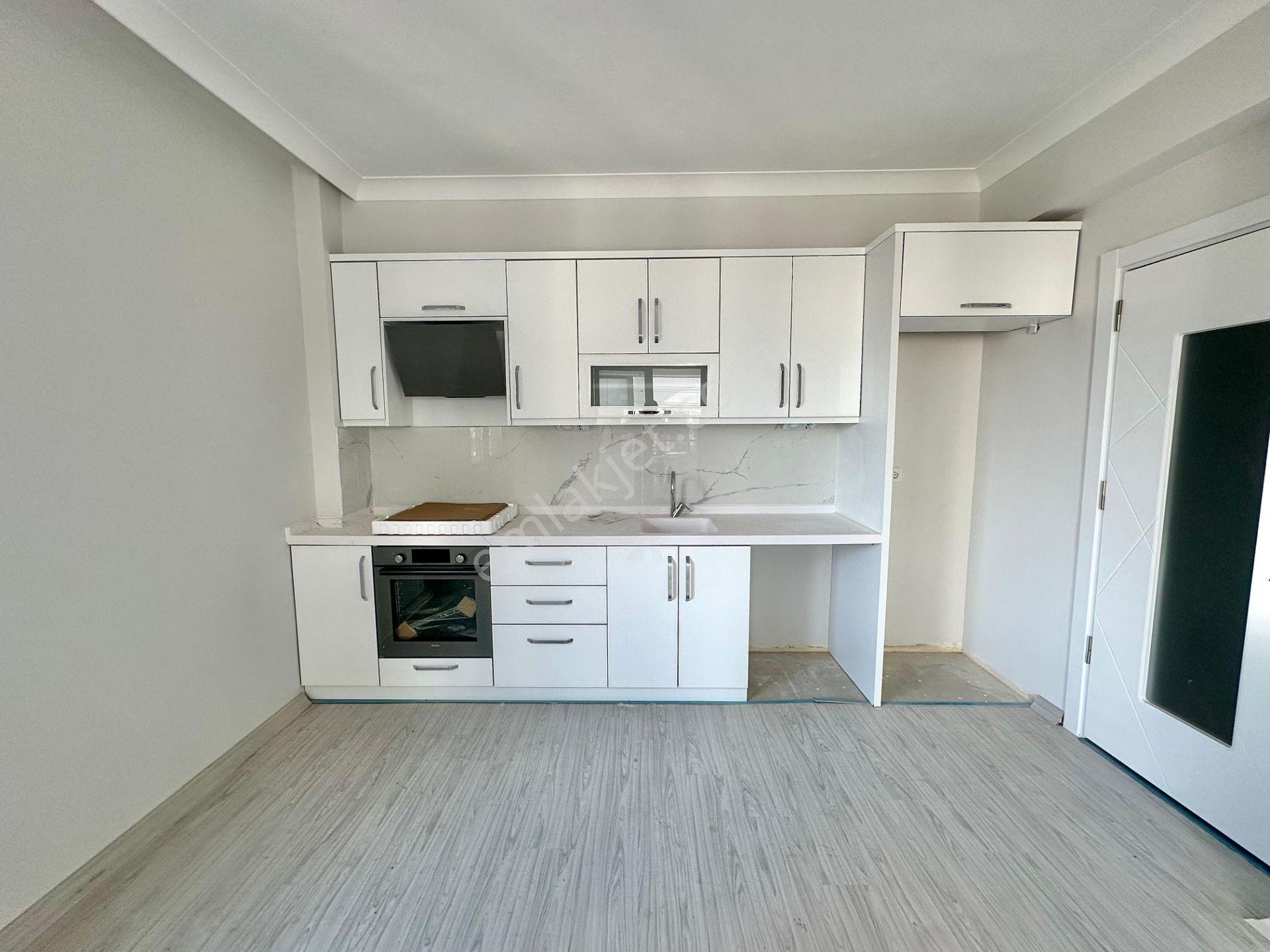 Home And Car'dan Kadıköy'de Doğalgazlı Ara Kat 2+1 Sıfır Daire - Görsel 18