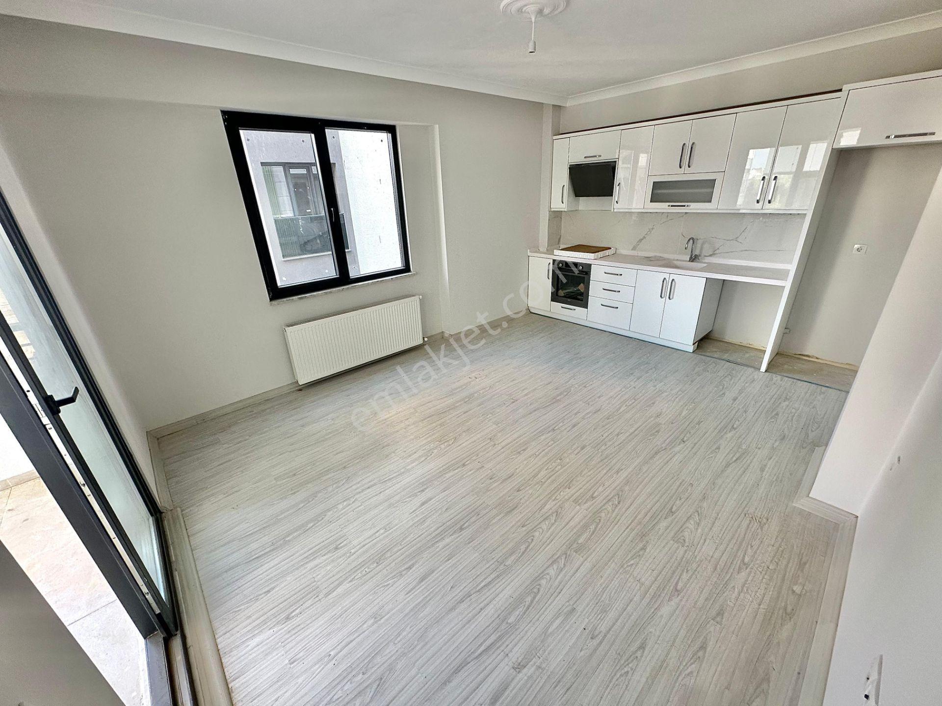 Home And Car'dan Kadıköy'de Doğalgazlı Ara Kat 2+1 Sıfır Daire - Görsel 17
