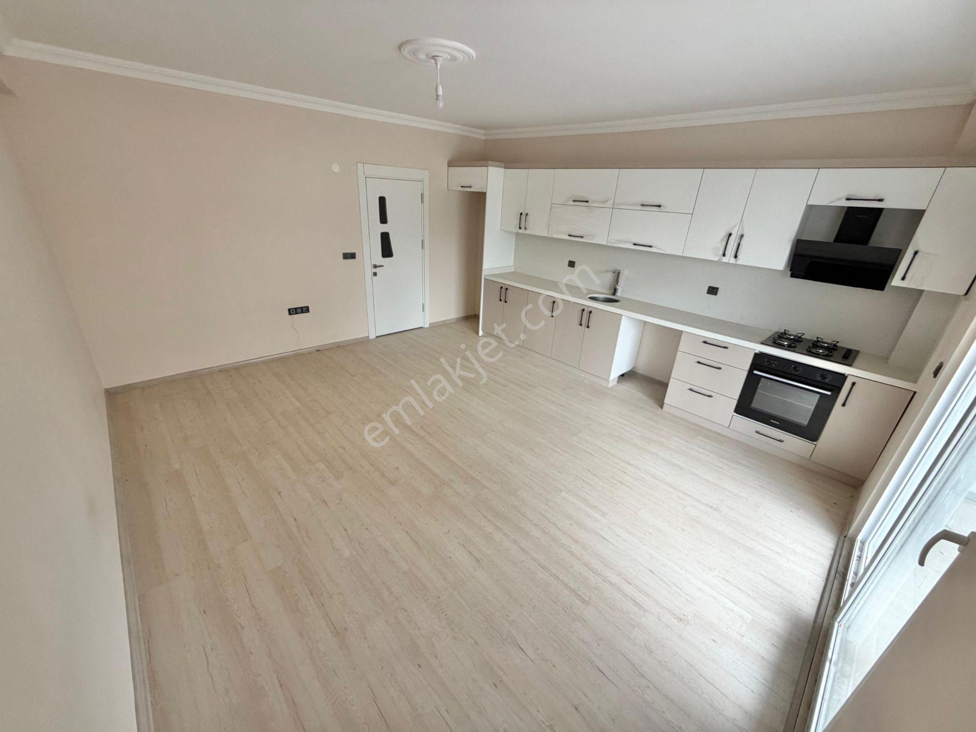 Home And Car'dan Edremitte Ön Cephe Doğalgazlı 3+1 Satılık Daire - Görsel 30