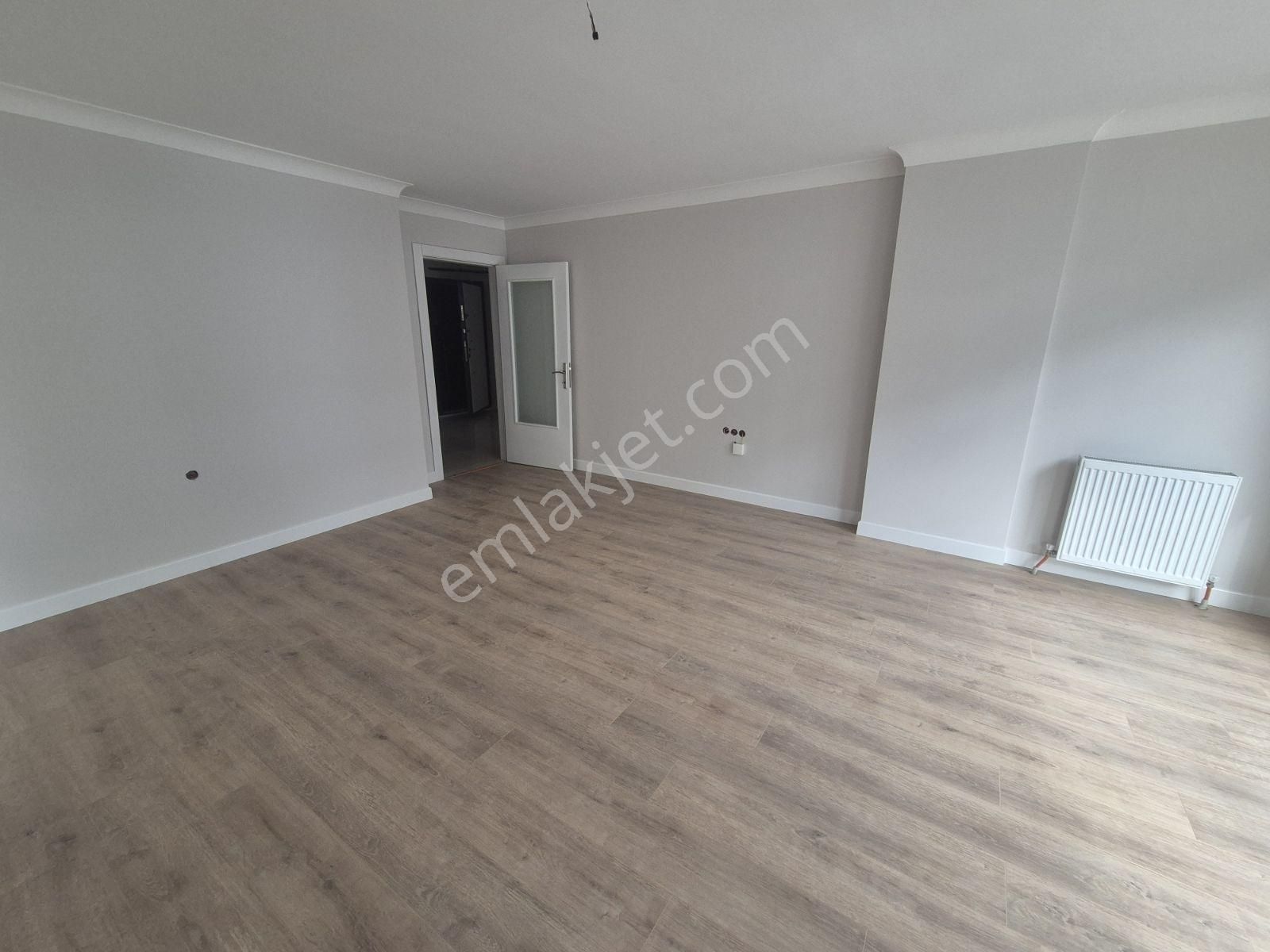 Ank Çank Bahcelievler Yeni Binada Ön Cephe Satılık 2+1 Daire - Görsel 4