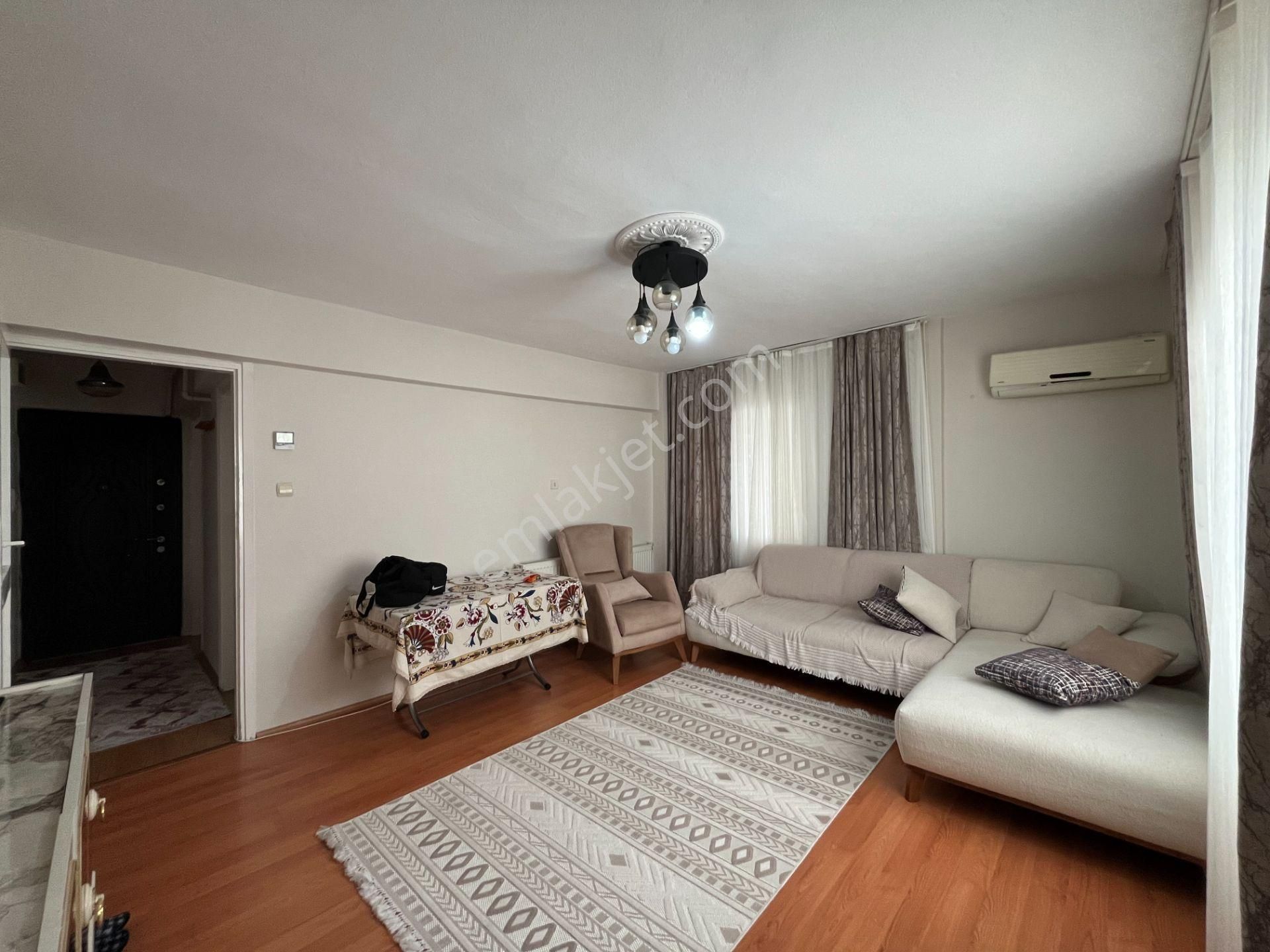 Karşıyaka Bahçelievler Mah. Doğalgazlı 2+1 Satılık Daire - Görsel 2