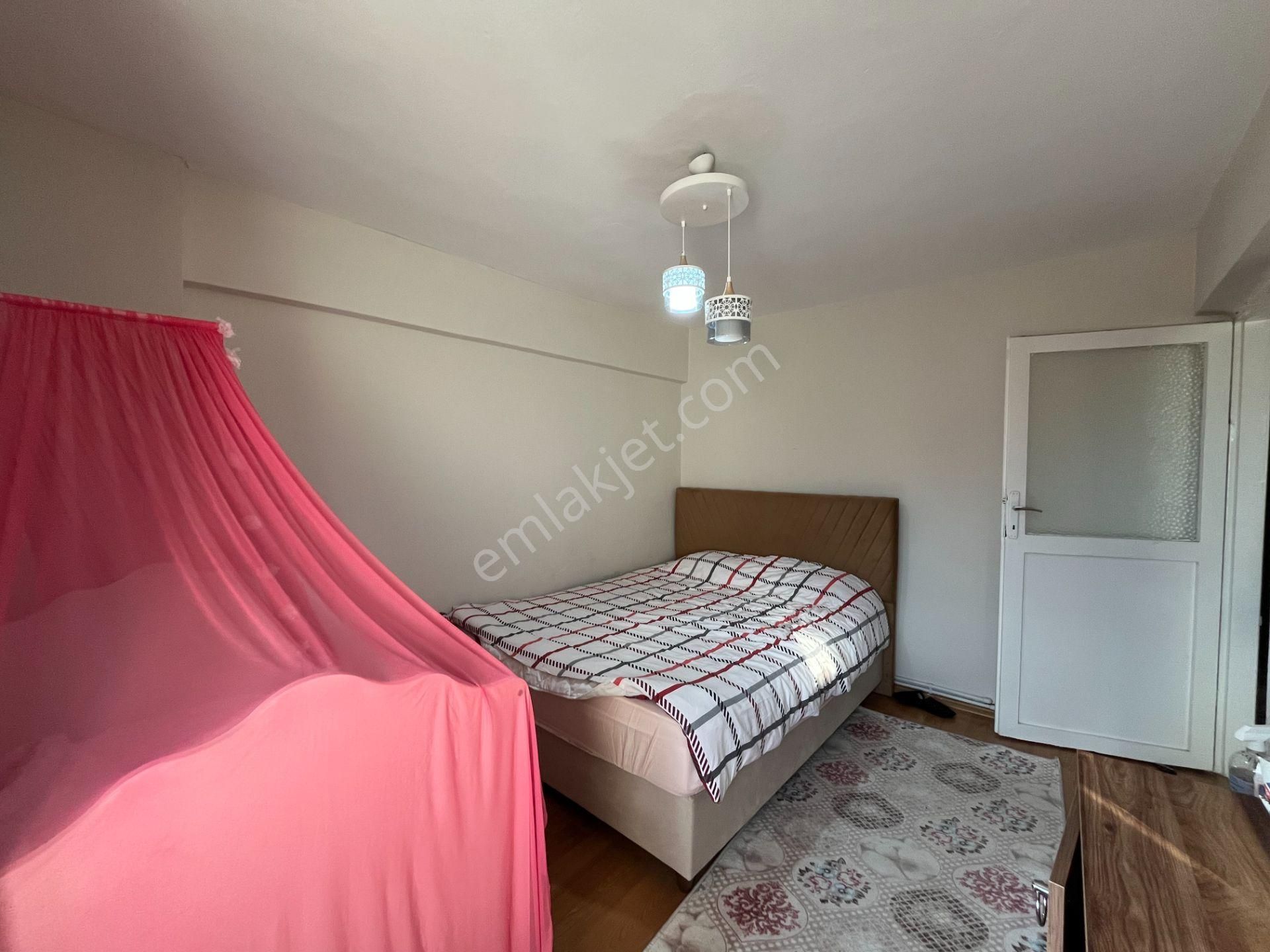 Karşıyaka Bahçelievler Mah. Doğalgazlı 2+1 Satılık Daire - Görsel 11