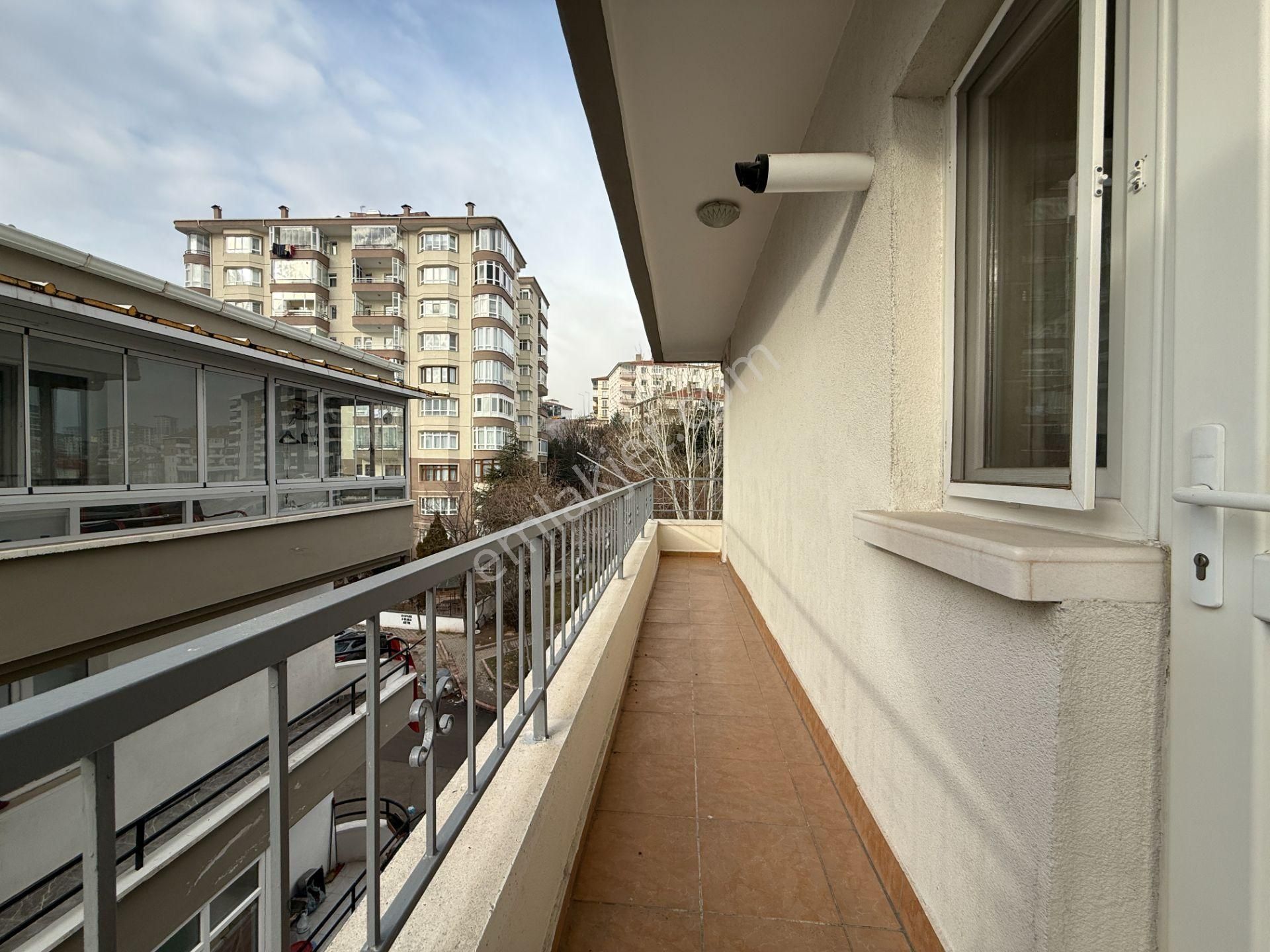 Pursaklar Mehmet Zengin Emlak'tan Yunus Emre Mah.ful Yapılı 3.kat 3+1 Daire - Görsel 31