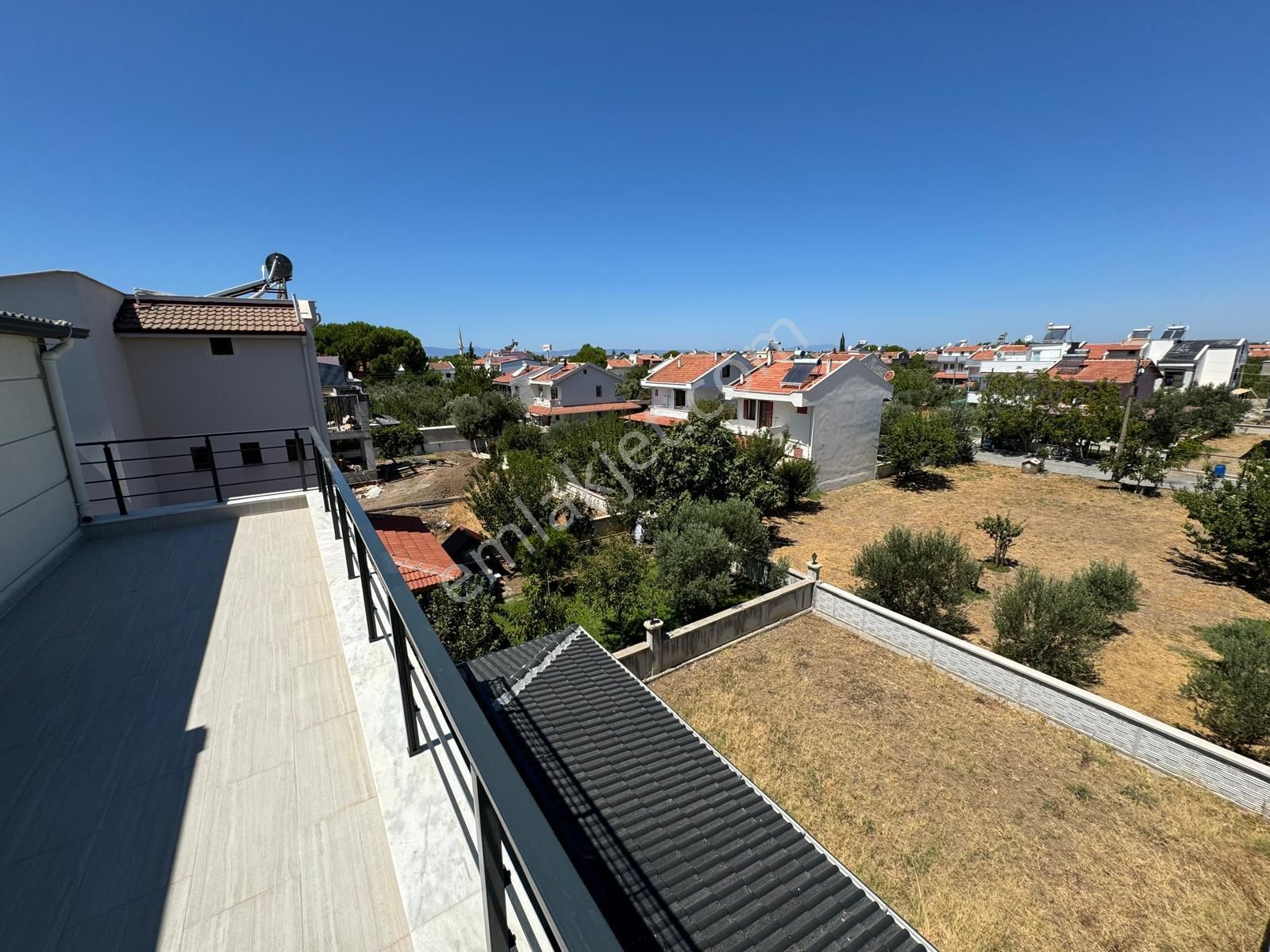 İzmir Dikili Salihleraltı Gülkent Migrosa Yakın Satılık 5+1villa - Görsel 32