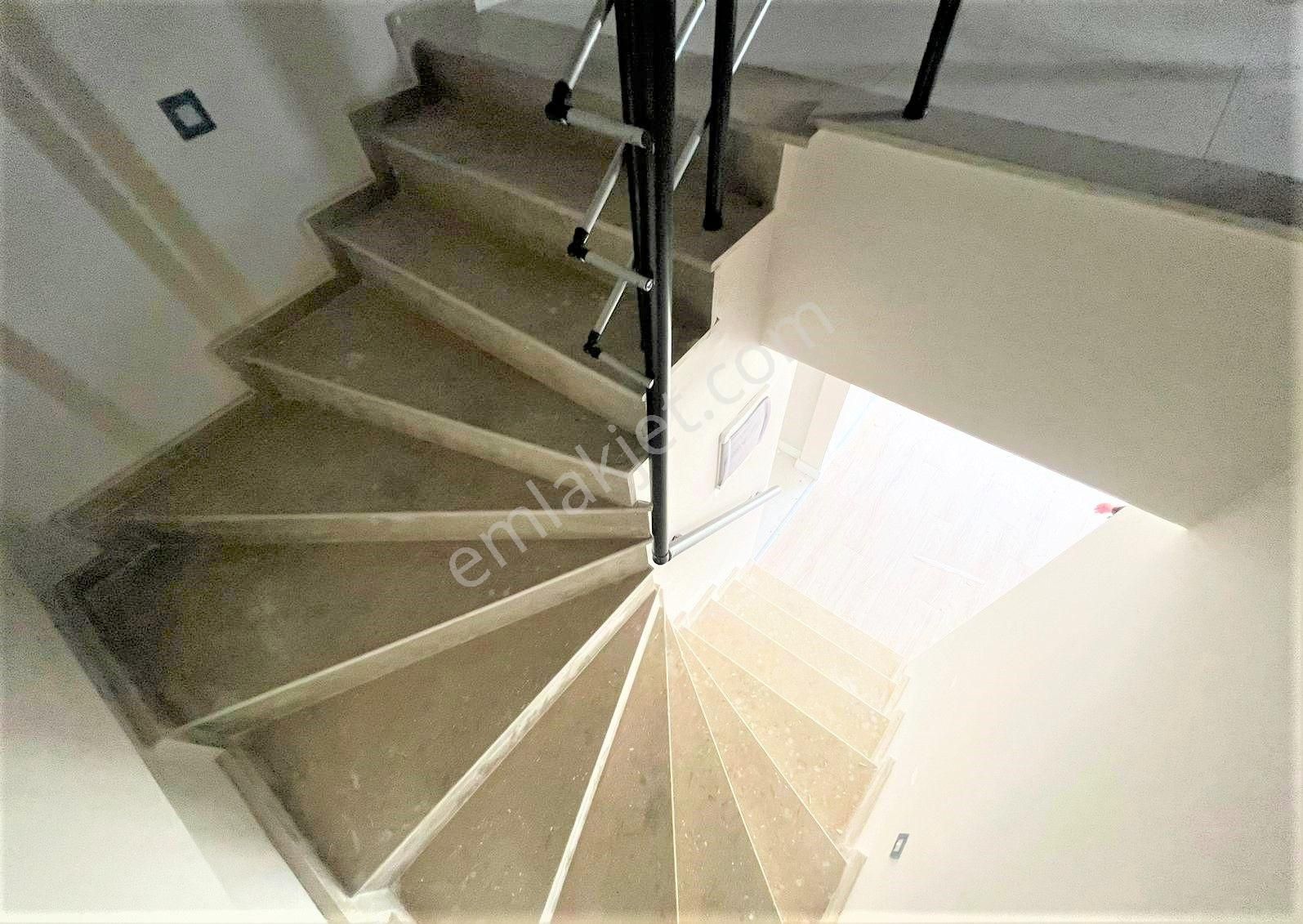 Aygül'den Burhaniye Pelitköy'de Bu Fırsat Kaçmaz Denize 400 Metre Site İçi Lüks 3+1 Satılık Villalar - Görsel 30