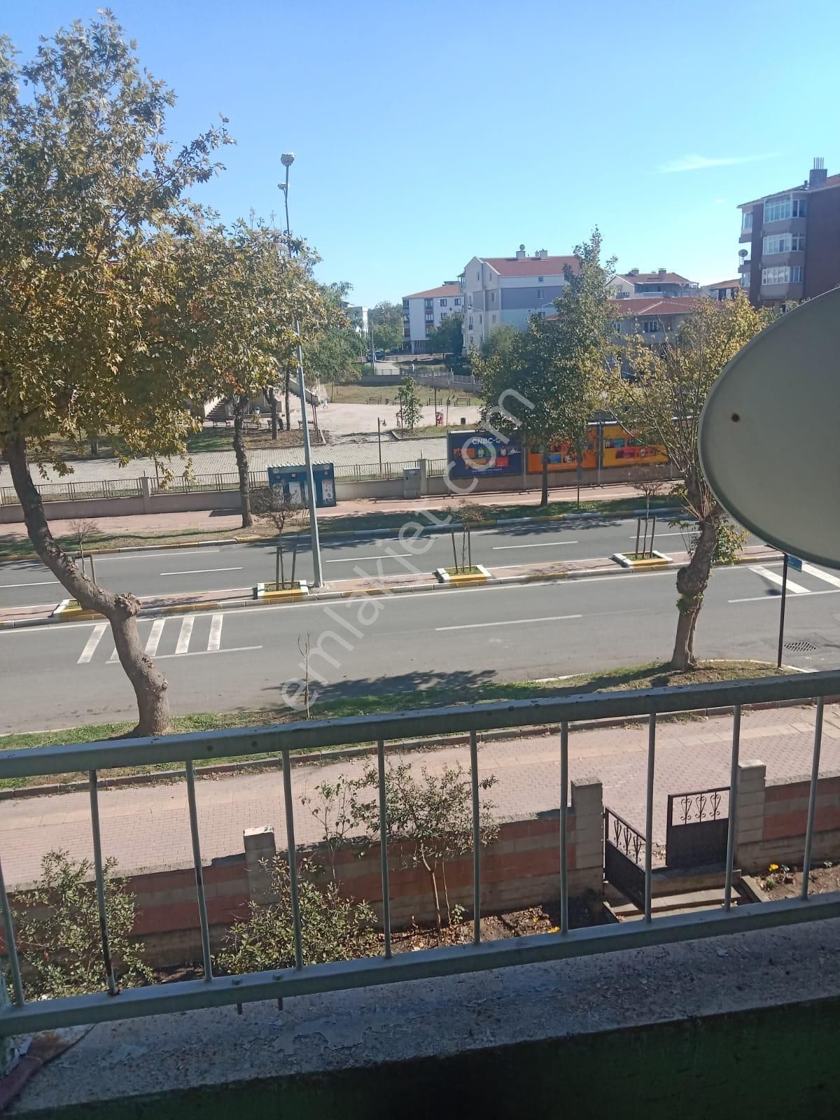 Muratlı Rota Emlaktan Fatih Mah Eşyalı Kiralık 2+1 Daire Memura