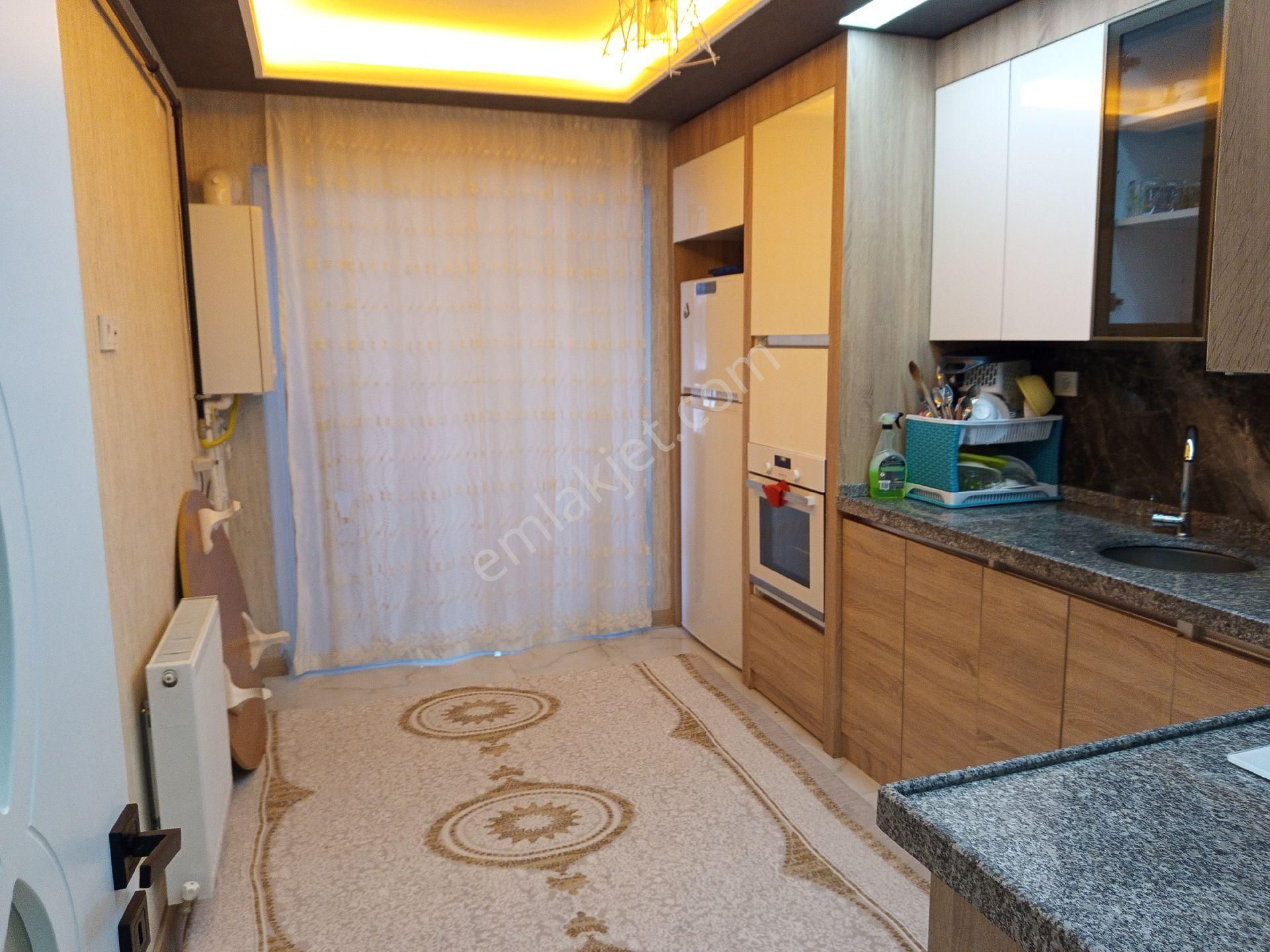 Tek Tapu Cift Daire İki Adet 3+1 Daire Girişleri Ayrı Şok Fiyata