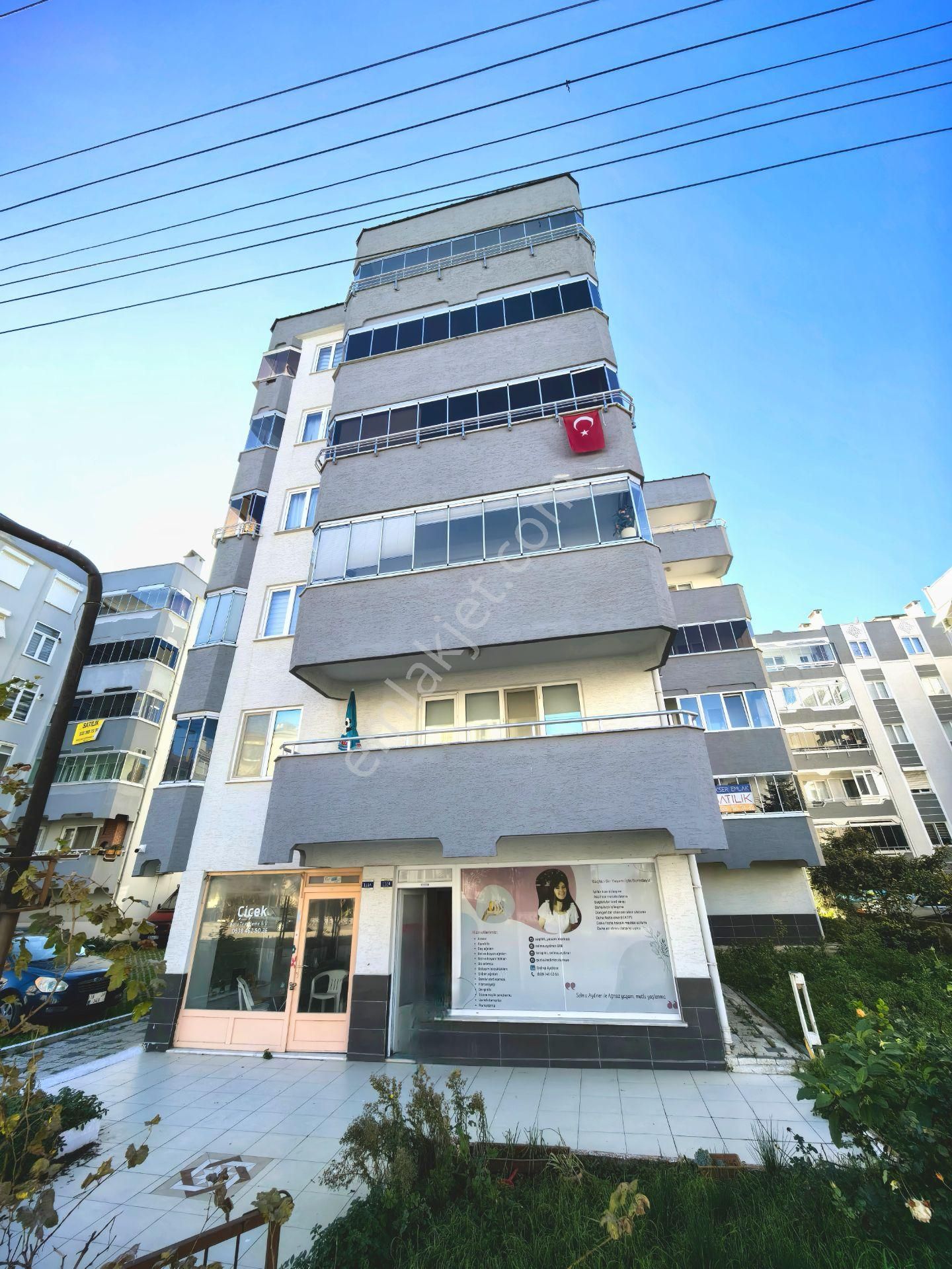 Güzelyalı Yalı Mahallesi Atatürk Caddesi Üzerinde Satılık Dükkân