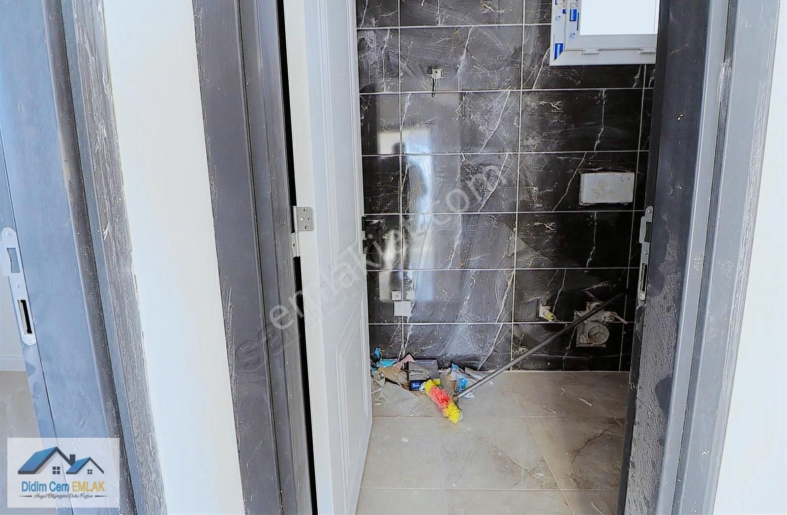 Salondan Denizi İzlemek İstermisiniz! 4+1 Satılık Triplex Villa - Görsel 9