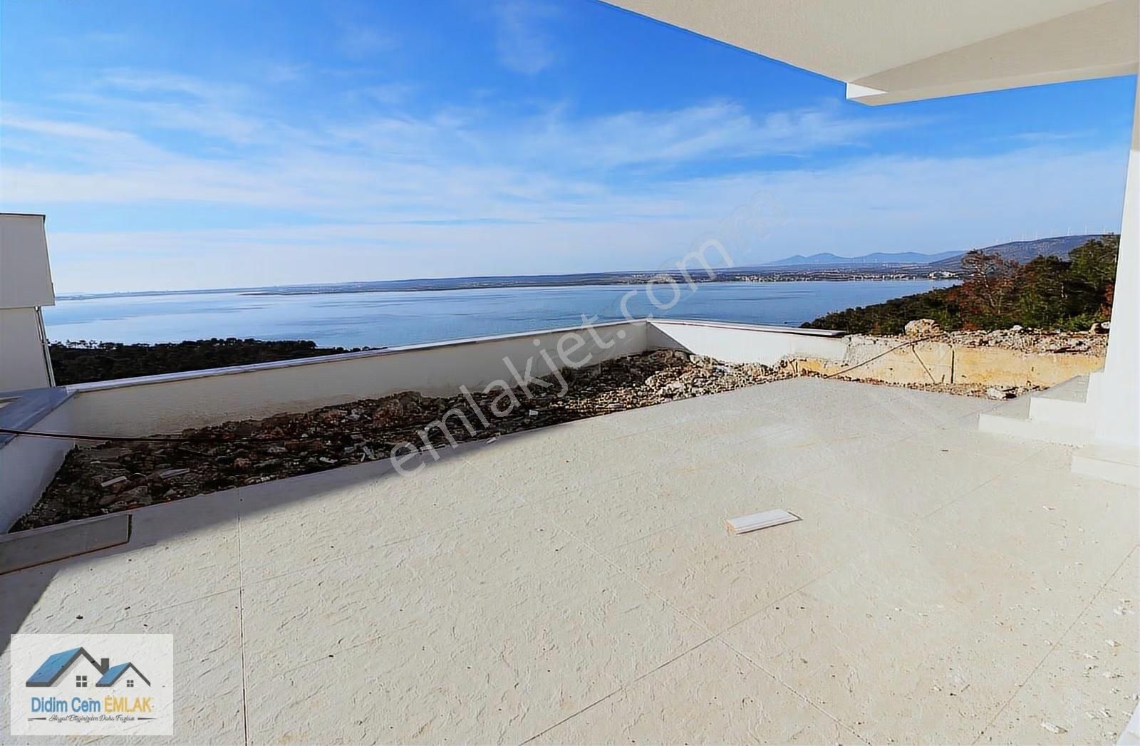 Salondan Denizi İzlemek İstermisiniz! 4+1 Satılık Triplex Villa - Görsel 2