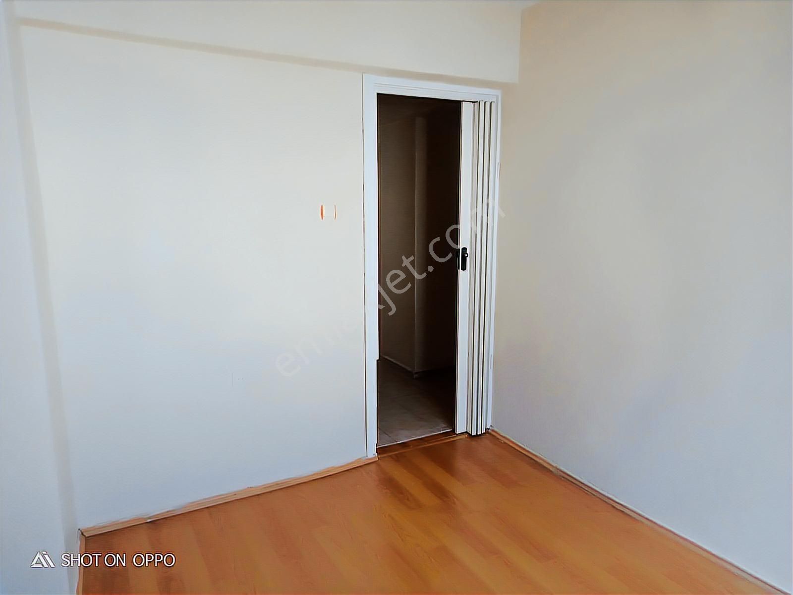 İzmir Konak Üçyol, Metro Ve Hatay Pazaryeri Yakını Kiralık 3+1 - Görsel 24