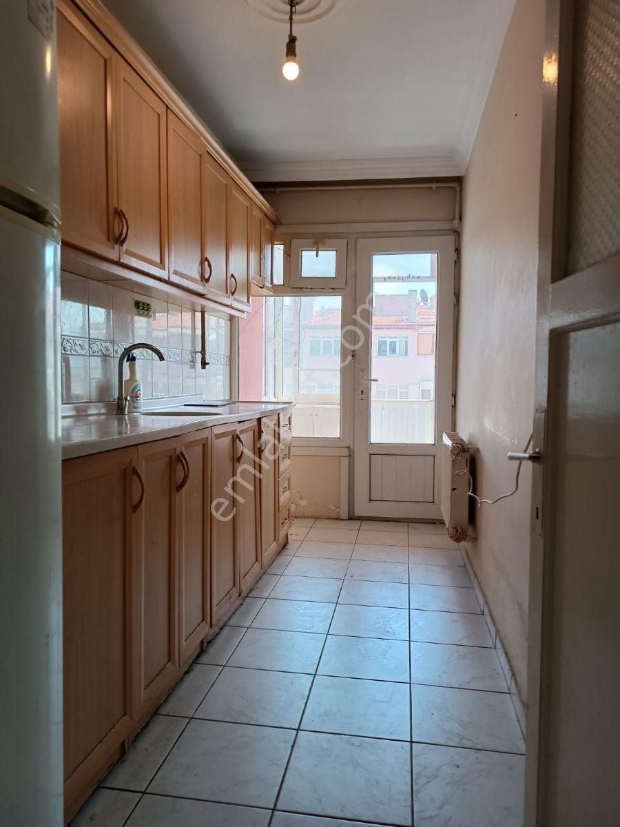 Bahçelievler'de Kiralık Eşyalı Daire ( Sahil ) - Görsel 12