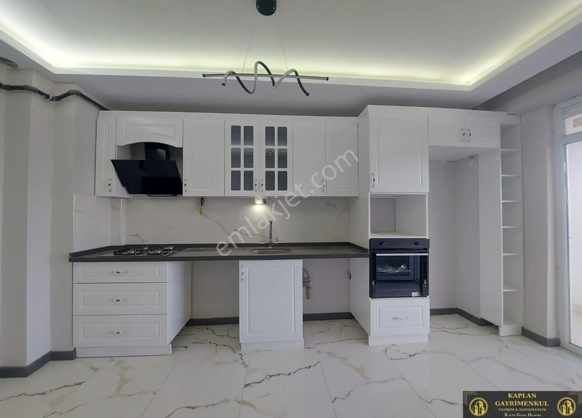 Kaplan Gayrimenkul’den 71 Evler Mah. Şehir Hastanesi Yakını 3+1 130 M² Satılık Lüks Daire - Görsel 3