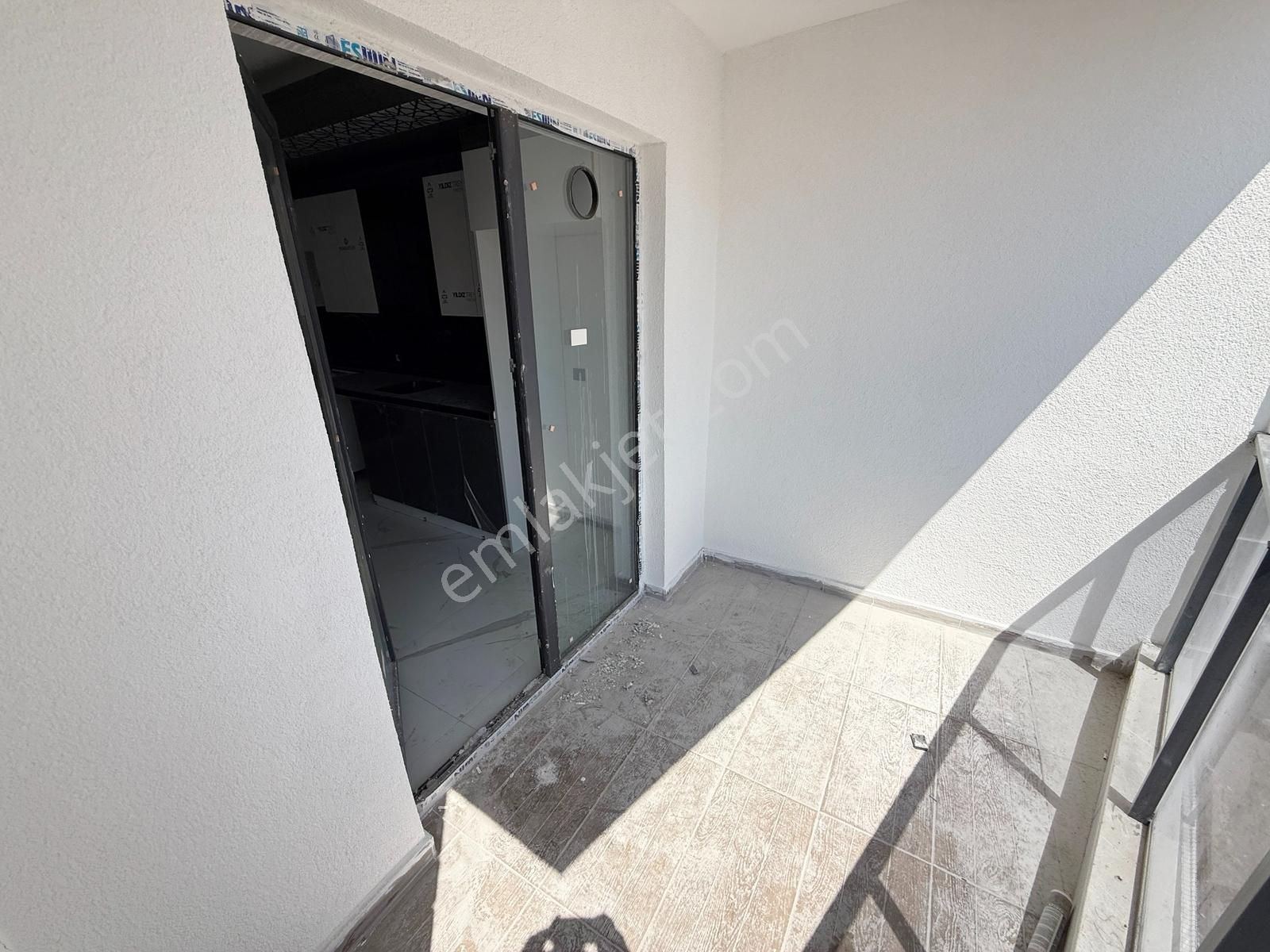 3+1 Sıfır 1.kat Cadde Paraleli Merkezi Konum Yeni Yapı - Görsel 24